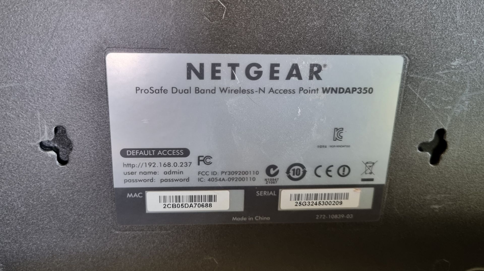 32x World of Data - 24 port 1U rack mounts, 13x Netgear WNDAP350 prosafe dual band wireless-N access - Image 5 of 7