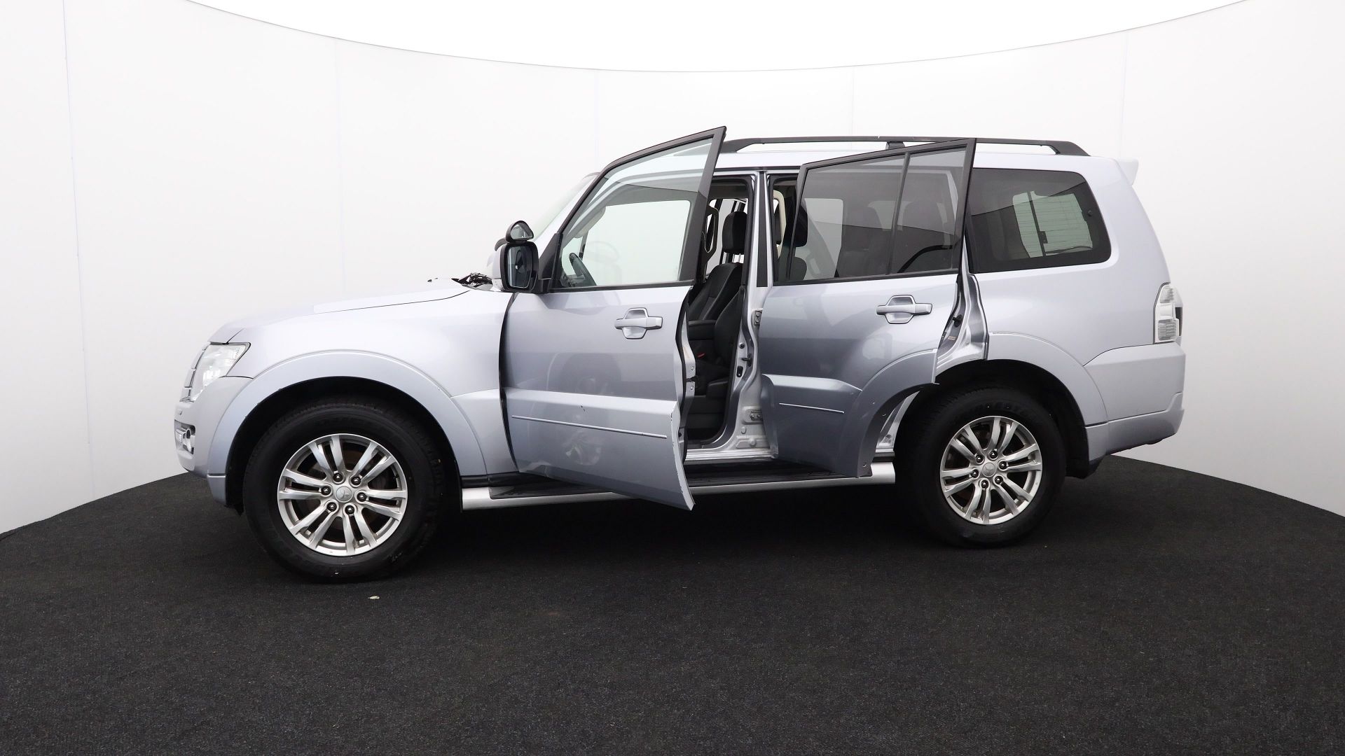 Mitsubishi Shogun WN18 KVU 3.2 DI-DC SG3 Auto 4WD LWB Euro 6 5dr LWB. - Bild 58 aus 61