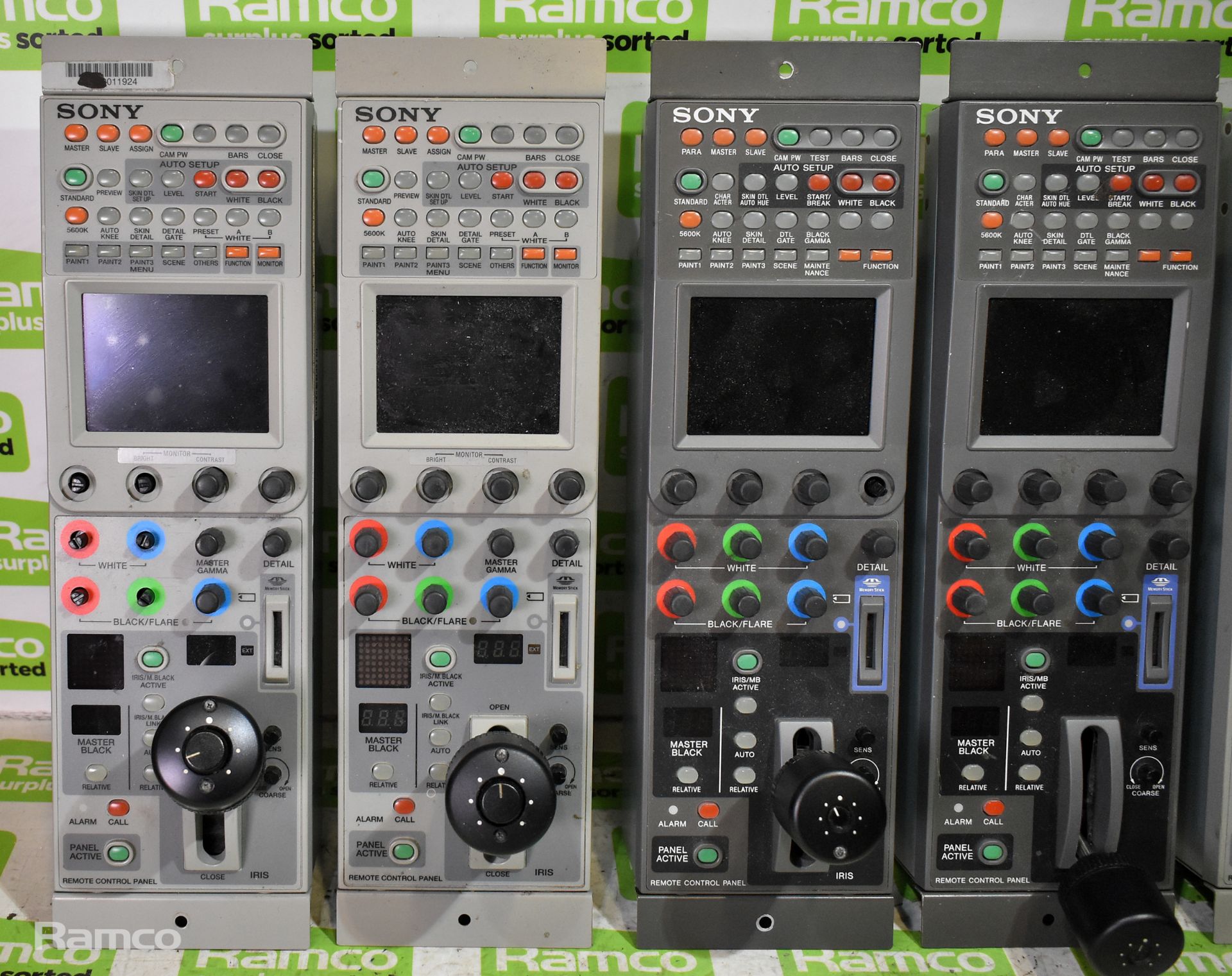 4x Sony RCP-D50 remote control panels, Sony RCP-D51 remote control panel, 2x Sony RCP-750 units - Image 2 of 15