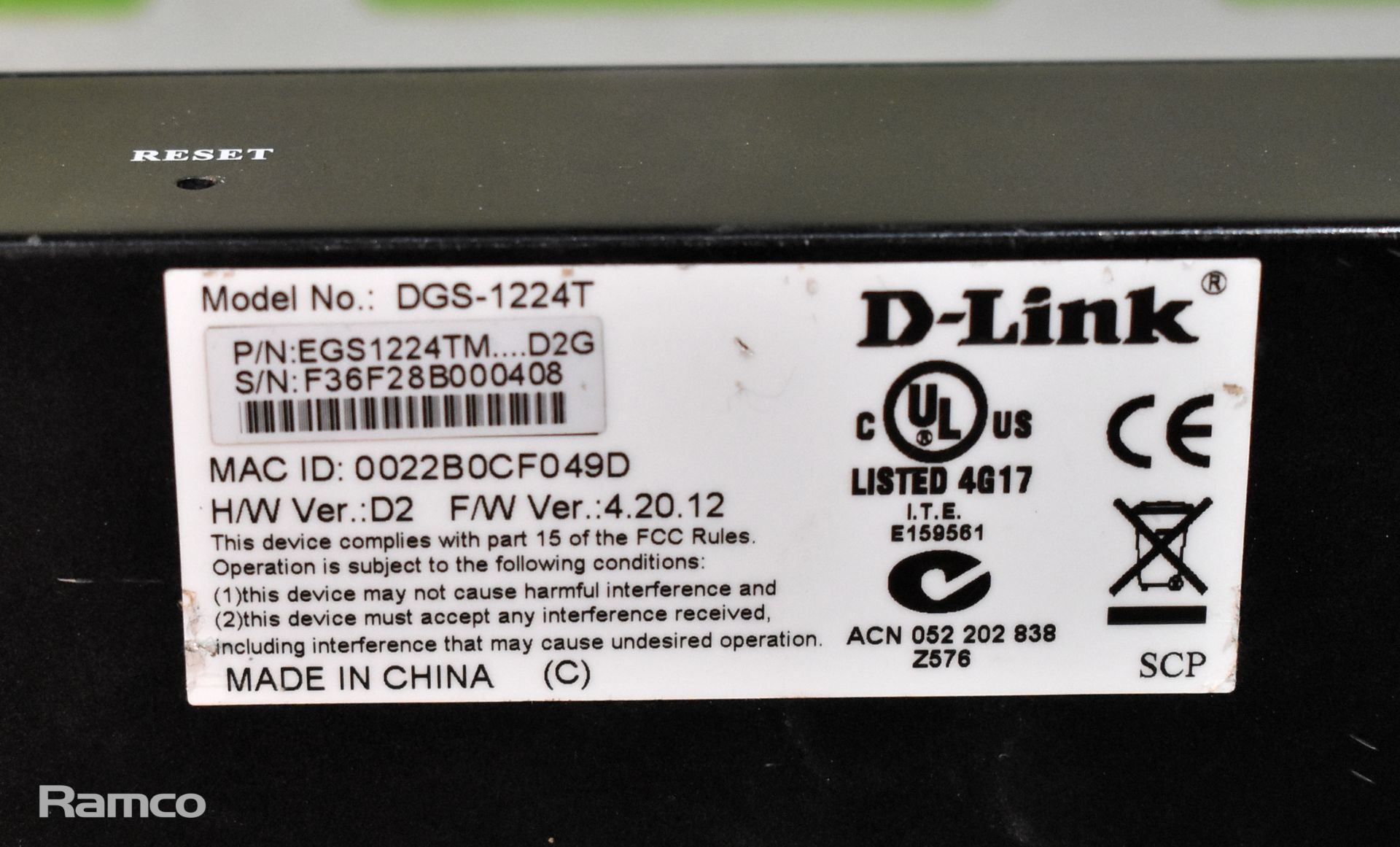 D-Link DGS-1224T 24 port network switch, HP J4868A ProCurve 2124 24 port network switch - Image 4 of 5