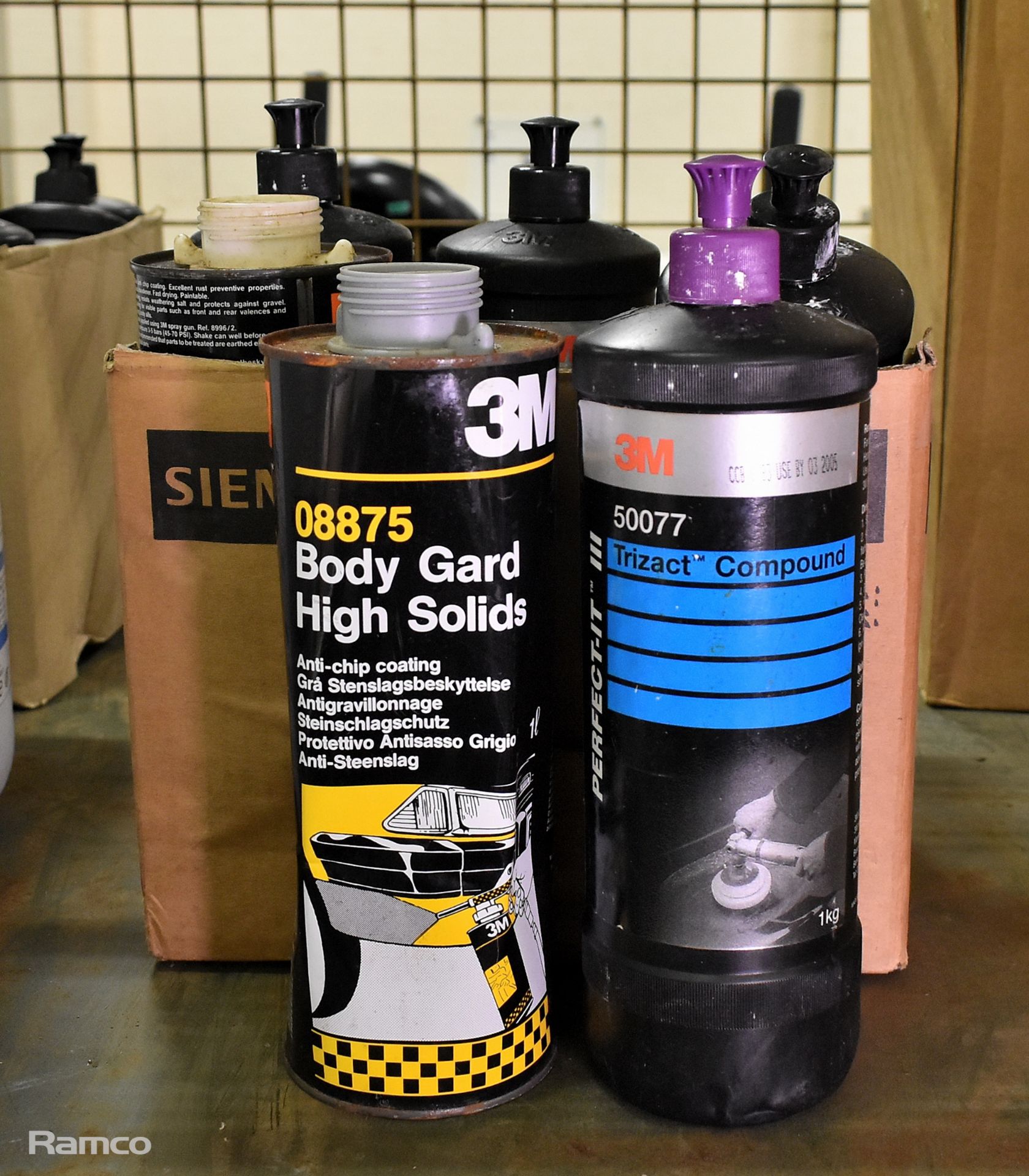 Garage consumables - Oils, lubricants, degreaser wipes - CANNOT BE SENT VIA PARCEL - Image 14 of 15