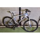 Giant Talon hardtail mountain bike - medium frame size - 26 inch wheels - 3x8 Shimano drivetrain