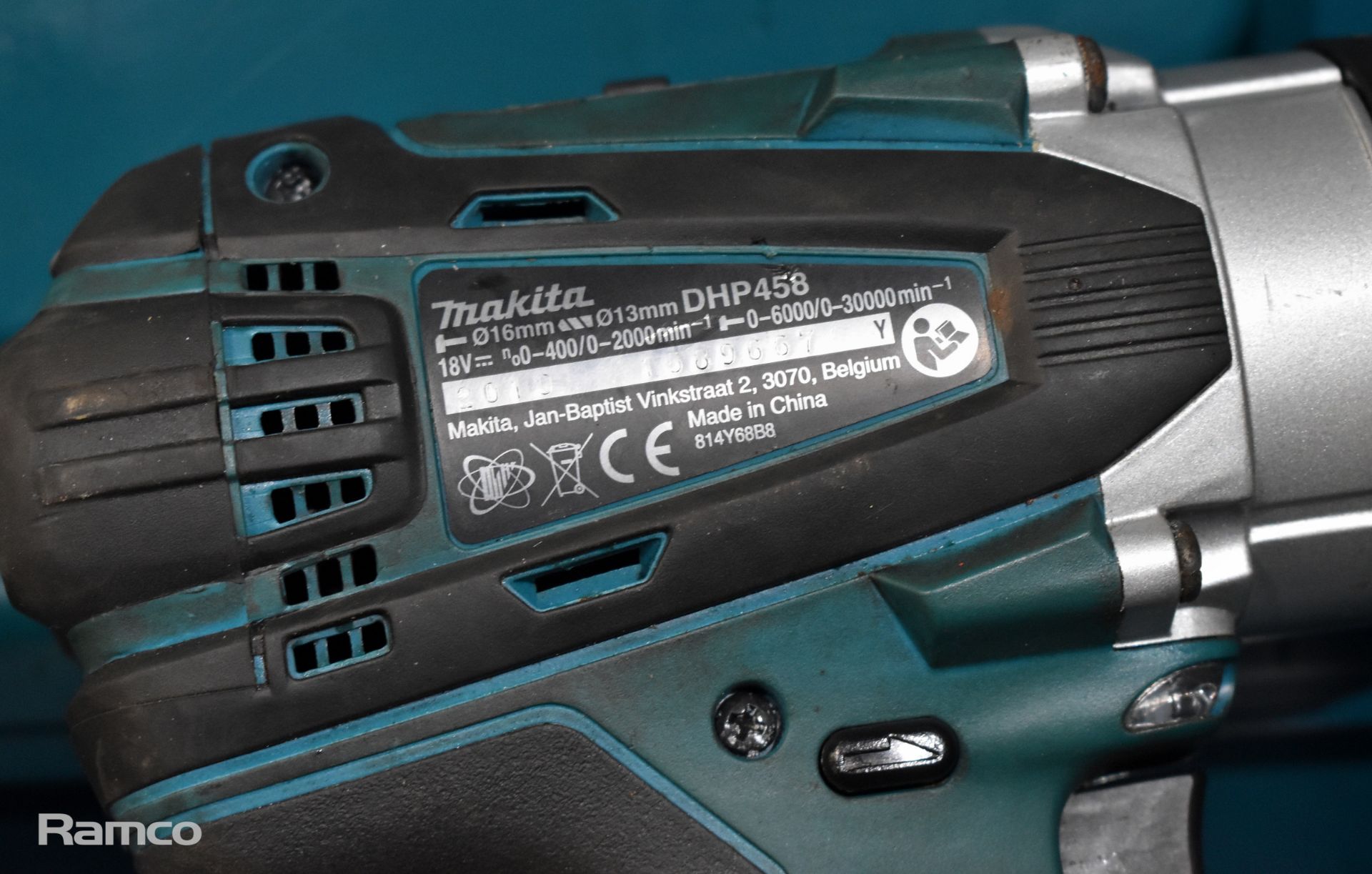 Makita DHP458 cordless drill with DC18RC battery charger, drill handle and storage case - Image 3 of 6