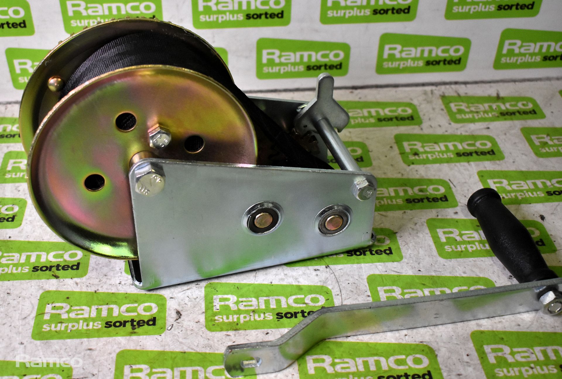 1x Unbranded gear winch 900kg - boxed - Image 2 of 2