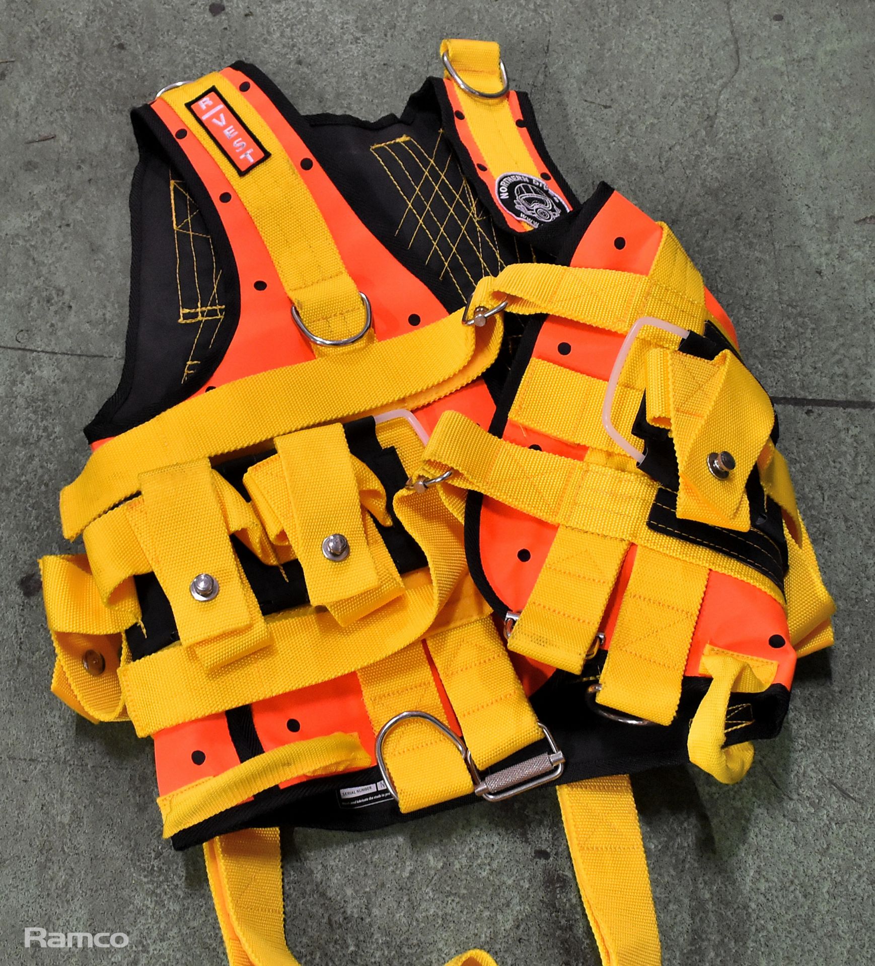 2x Northern Diver R-Vest harnesses - Manufacture Date: August 2017 - MAY REQUIRE CALIBRATION - Image 10 of 10