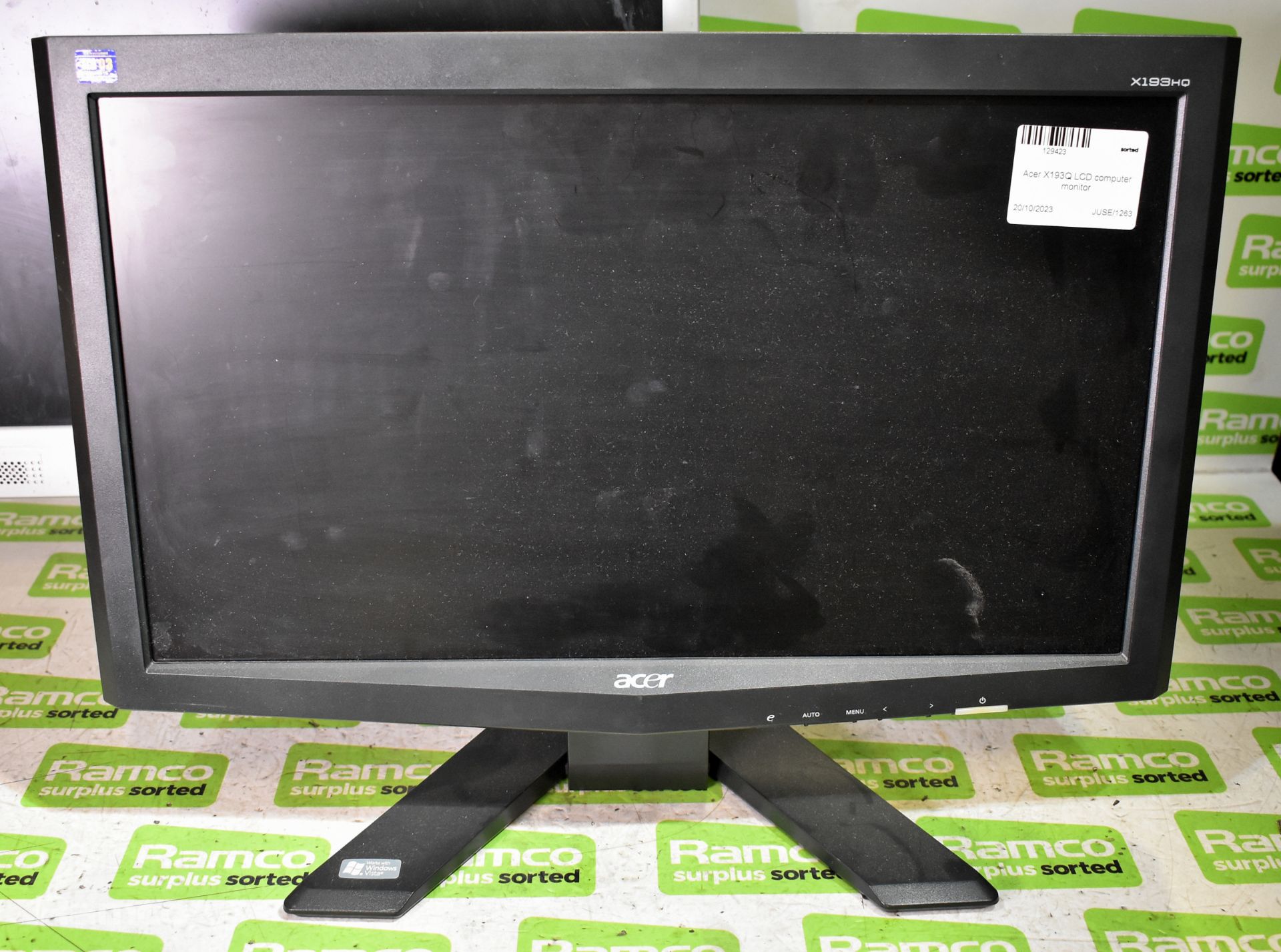 Akura 15" TV with DVD player, Acer X193Q LCD computer monitor, IIyama Prolite E4835 monitor - Bild 5 aus 11