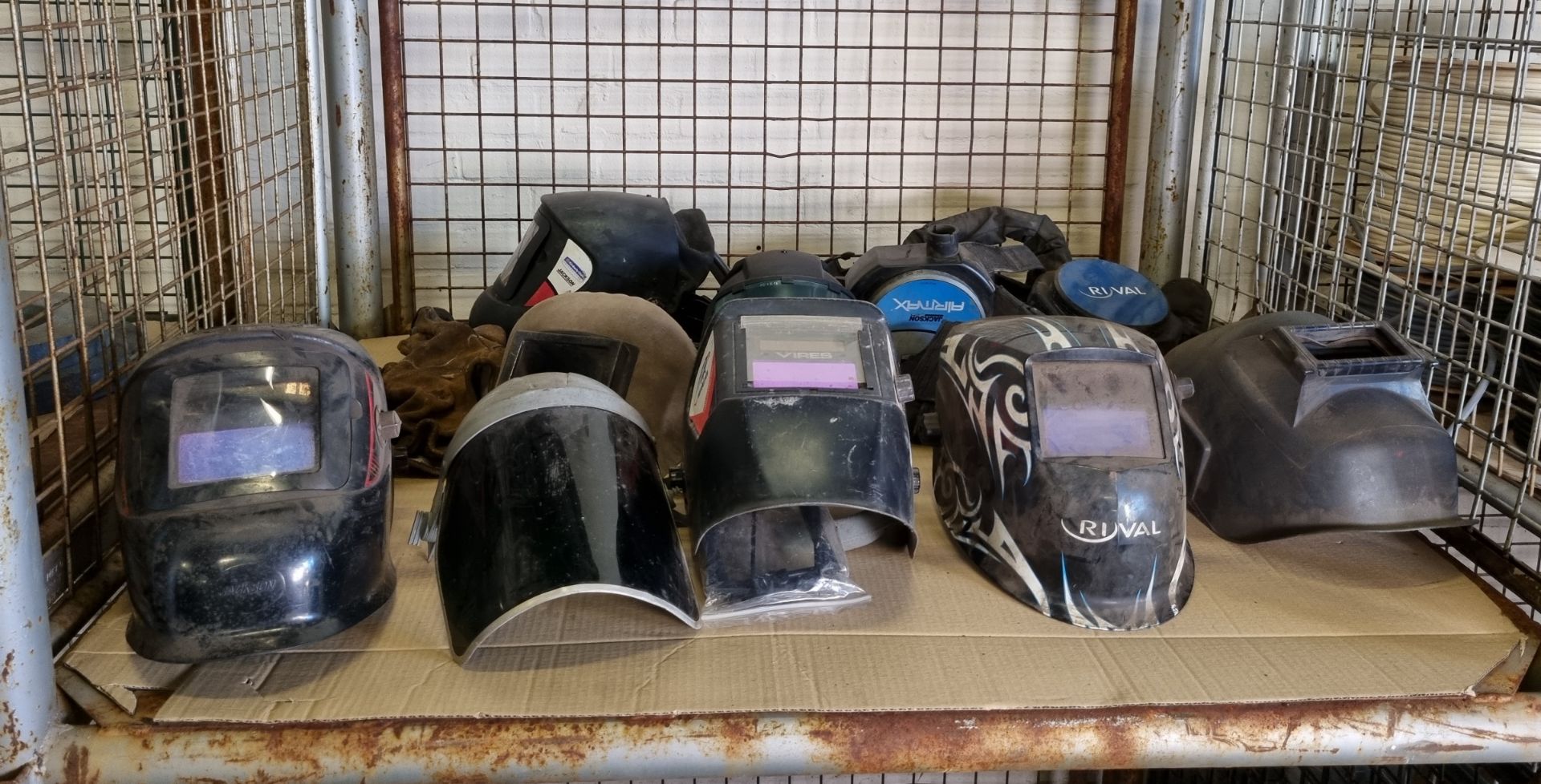 Welding spares - masks, breathing apparatus, gloves