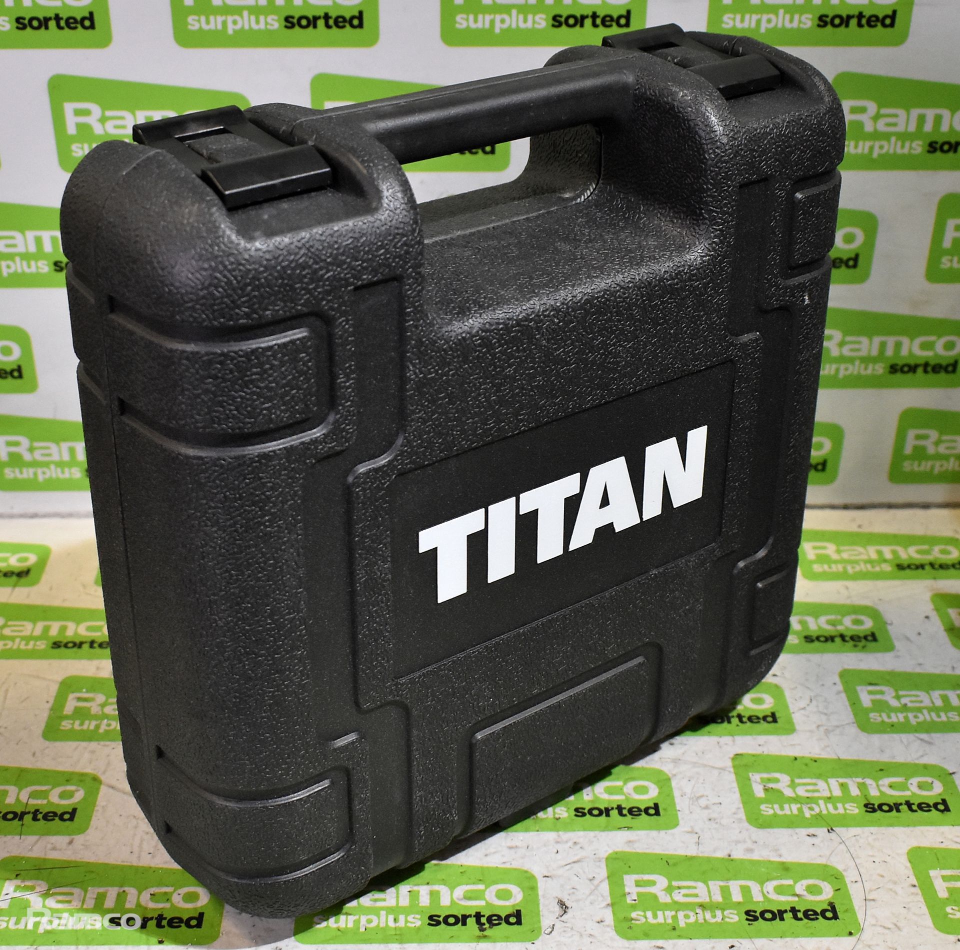 Titan 2000W heat gun with case - SPARES OR REPAIRS - RETAIL RETURNS - Image 6 of 8