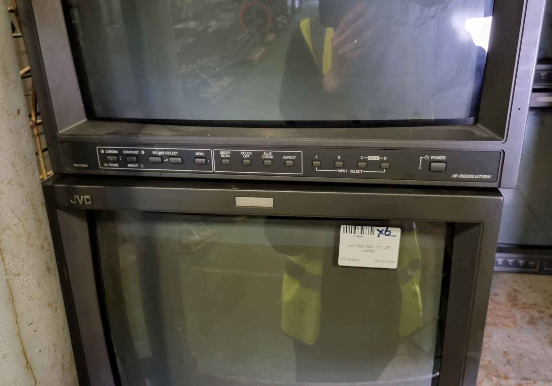 2x JVC TM-A210 20" CRT monitors, 6x JVC TM1750C 16" CRT monitors - Bild 4 aus 6