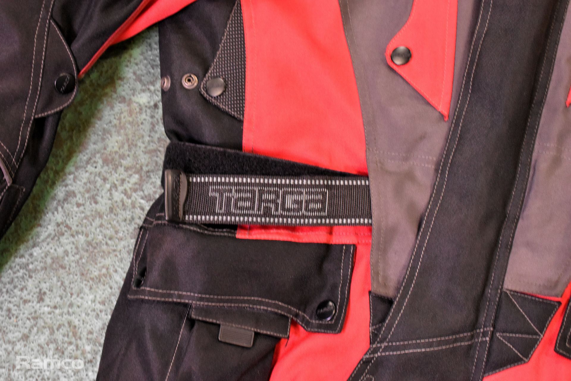 Buffalo black textile motorcycle jacket - Size: XS, Targa black and red textile motorcycle jacket - Image 3 of 15