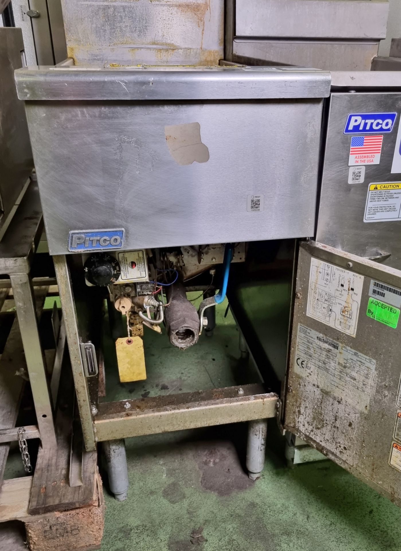 Pitco SG14 stainless steel single tank gas fryer - W 400 x D 950 x H 1170mm - MISSING BASKETS - Image 3 of 4