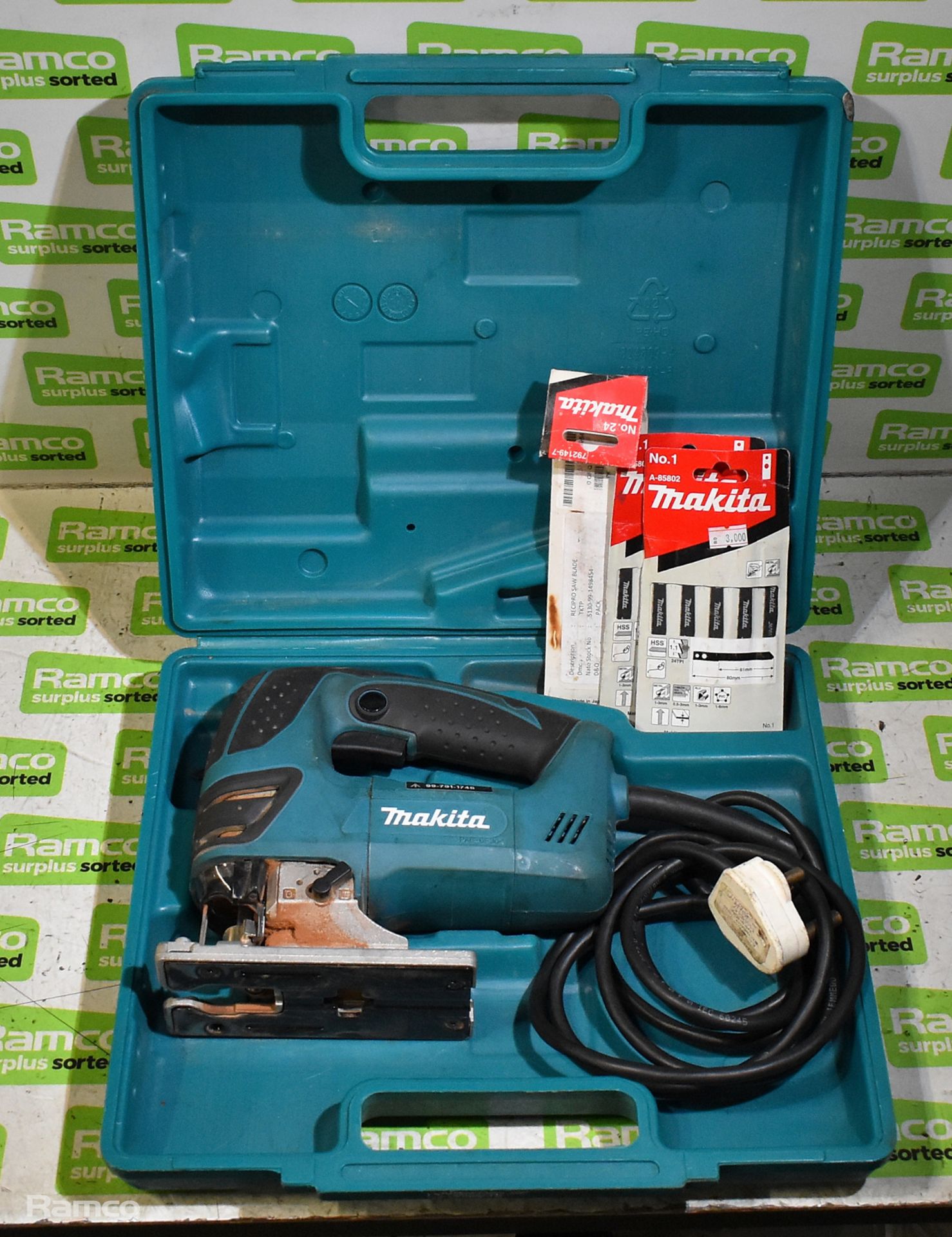 Makita 4350CT 110V electric jigsaw with storage case - Image 2 of 5