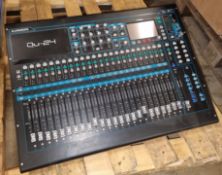 Allen & Heath QU-24C 24-channel mixing desk V2 with silver faders with original box
