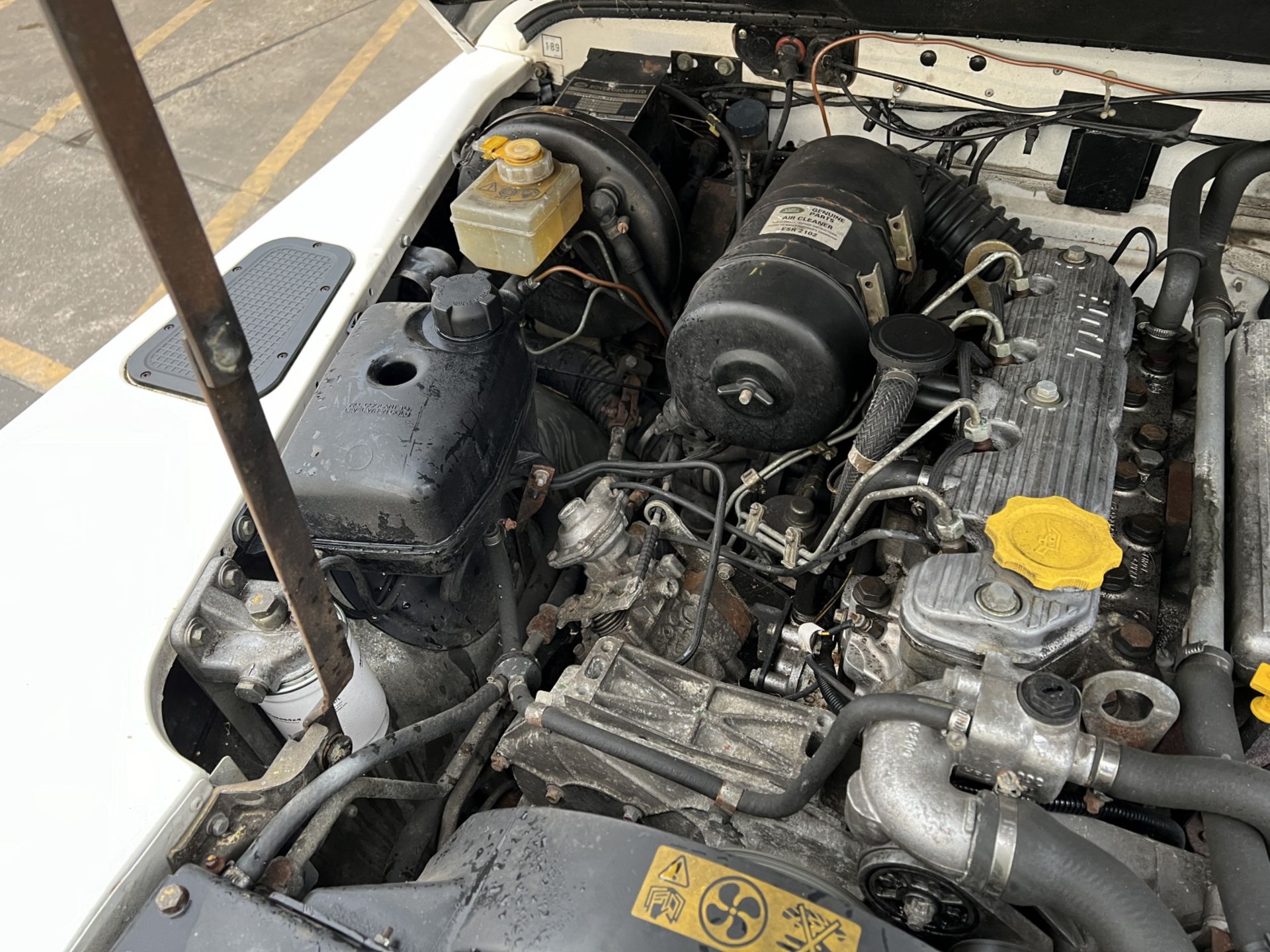 Land Rover Defender 110TDI - 1995 - Very low mileage at 24095 miles - 2.5L diesel - white - Image 45 of 49