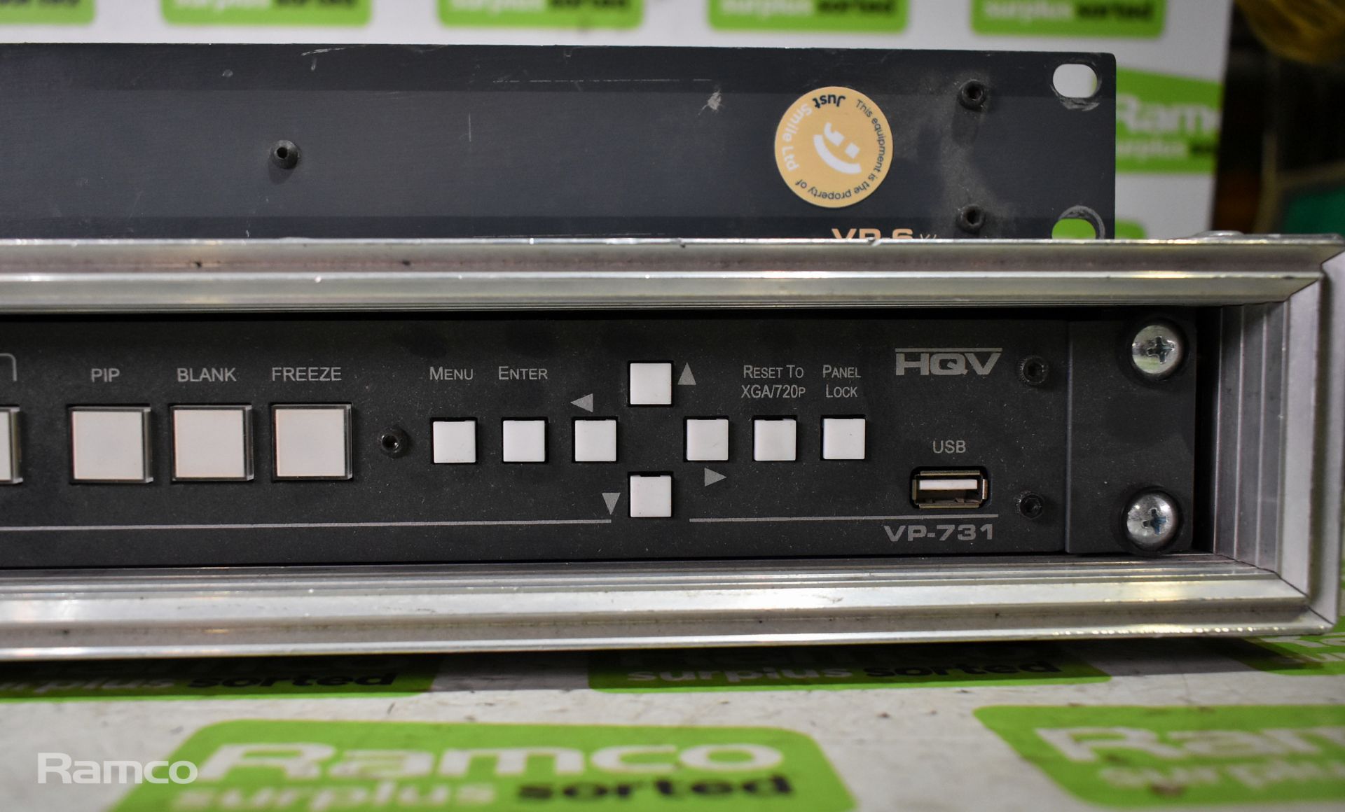 Kramer VP-731 HDMI / VGA scaler and switcher, Kramer 1:6 VP-X XL 6-way VGA distribution amplifier - Image 3 of 7