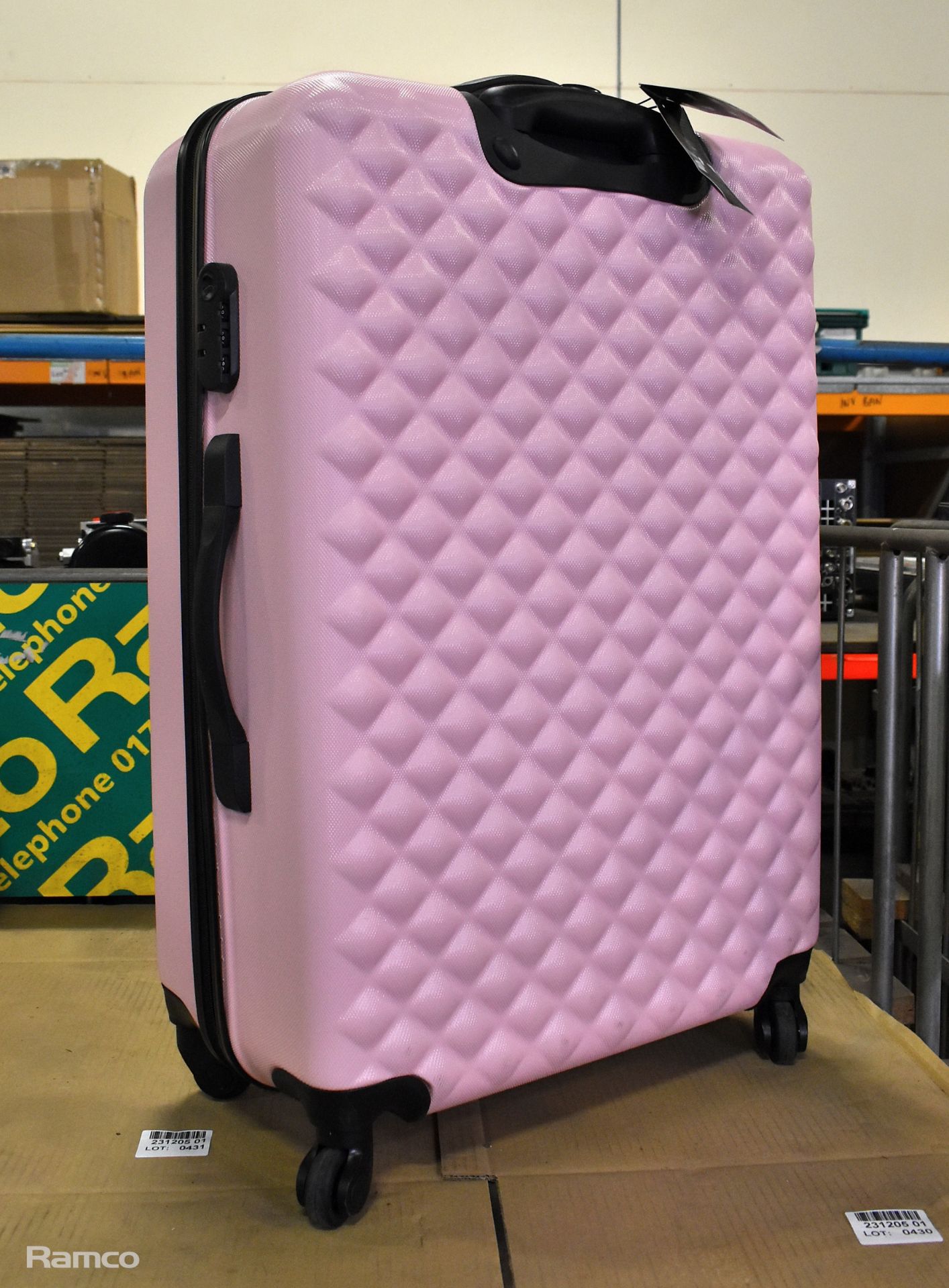 Salisburys hard shell suitcase pink – unused