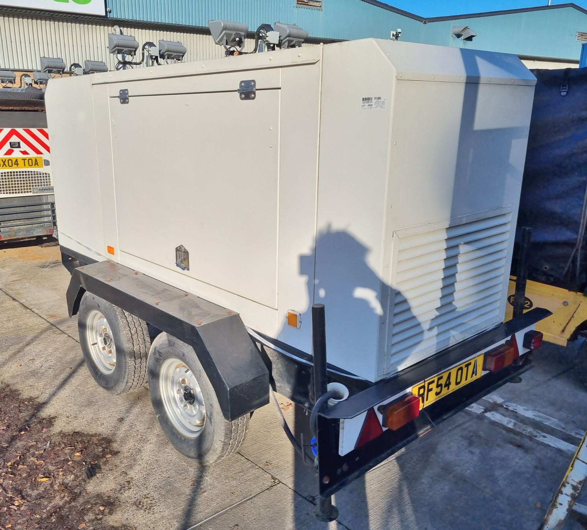 Perkins P25SP trailered generator - 240/120V - 25 kVA - 50Hz - 1500 RPM - Total hours 2878 - Image 16 of 20