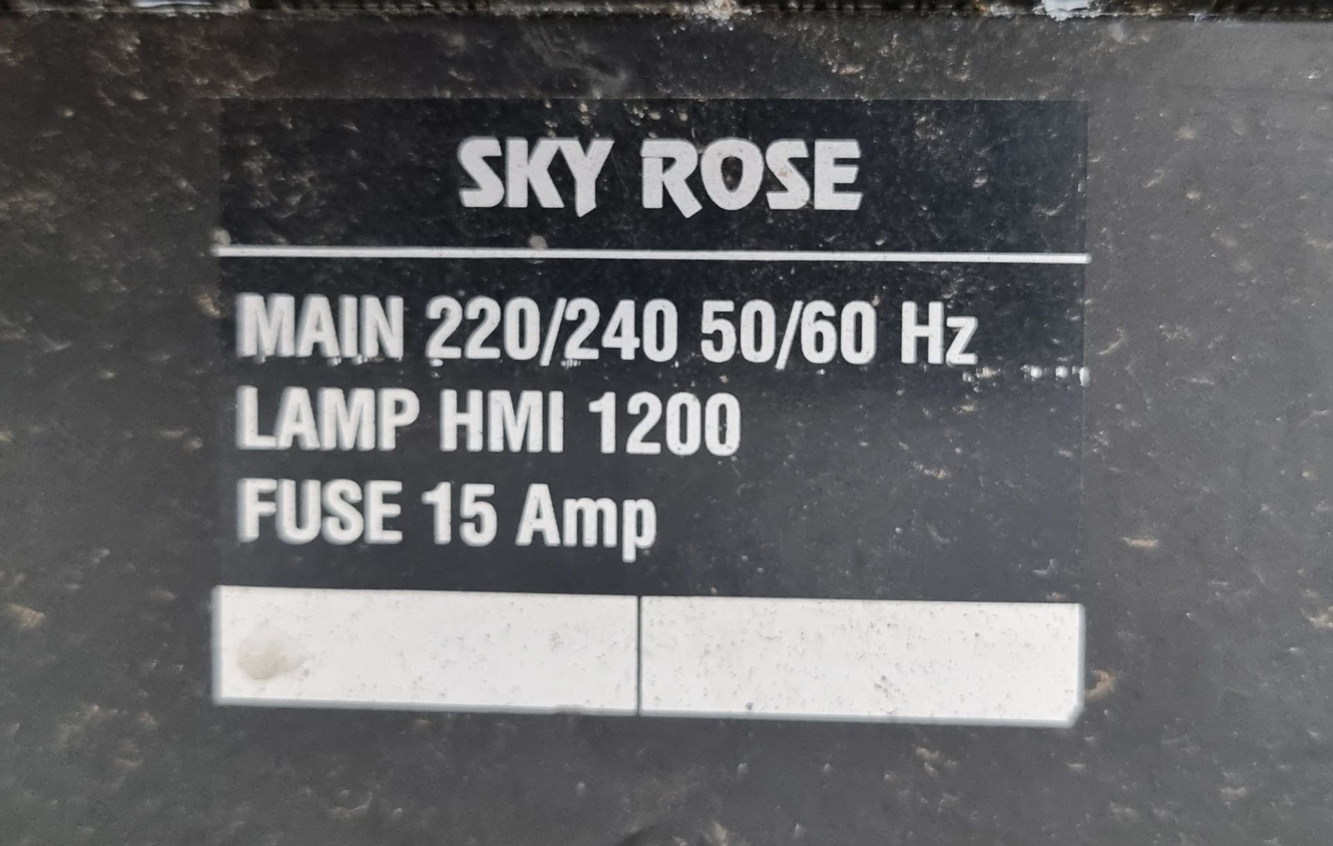 Griven sky rose 1200w sky projector - L 810 x W 675 x H 1050 mm - UNIT HAS NO SHUTTER - Image 5 of 7
