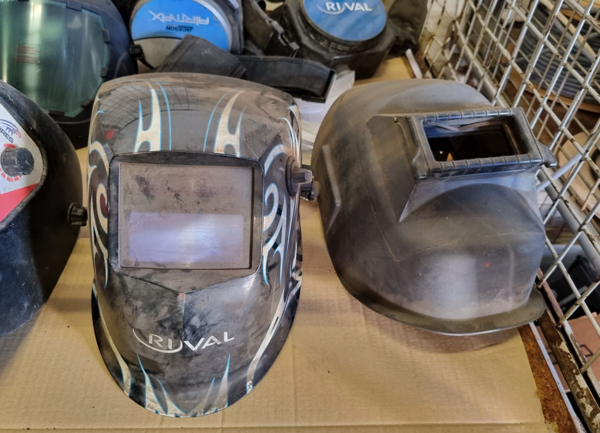 Welding spares - masks, breathing apparatus, gloves - Image 2 of 6