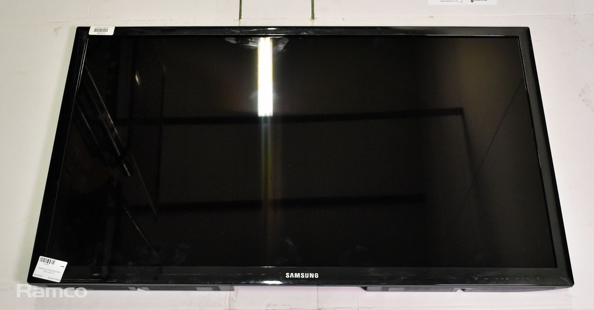 2x Samsung UE40D5003BW 40 inch LED TVs, Samsung UE40D5003BW 40 inch LED TV - Image 6 of 14