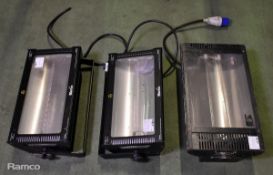 DMX strobe light 3000W, 220 / 240V 50 / 60Hz - L 500 x W 150 x H 280mm, 2x Martin Atomic 3000 stage