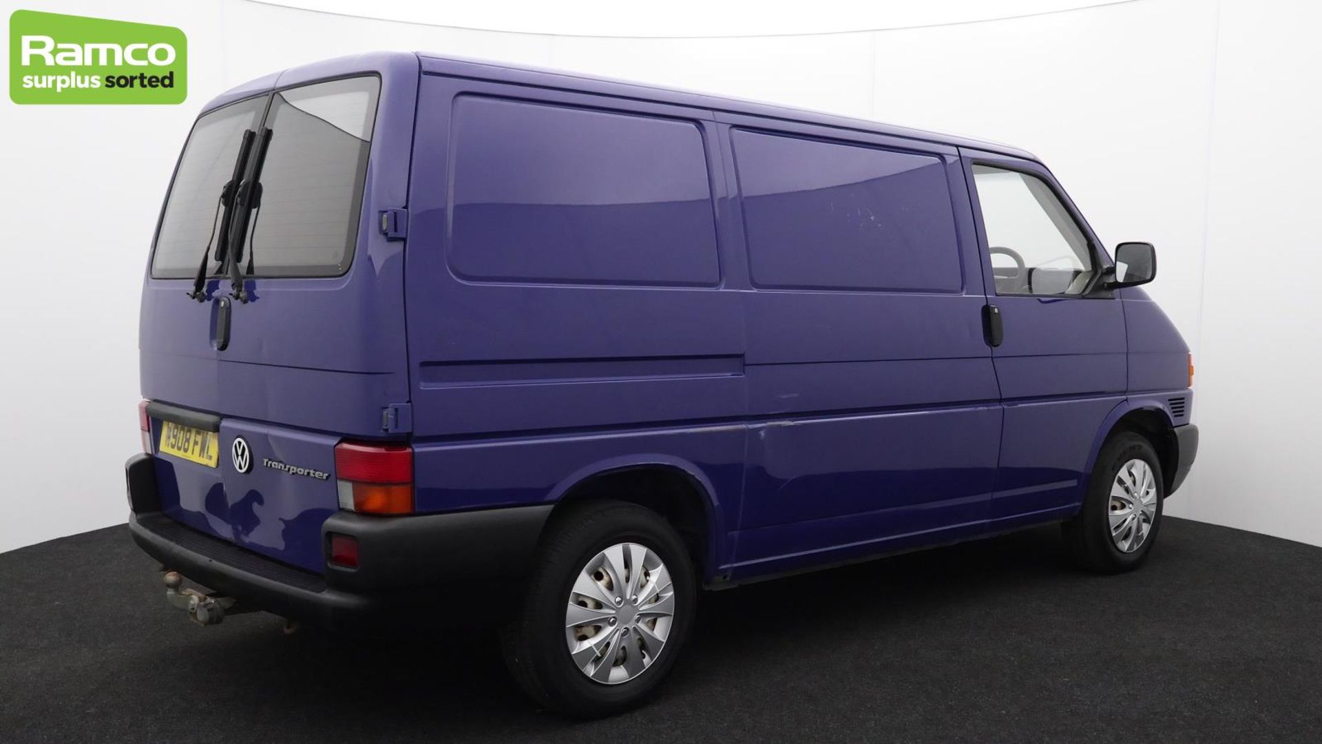 Volkswagen 1000TD Transporter van - year 2000 - very low miles 53439 - MOT until September 2024 - Image 6 of 67