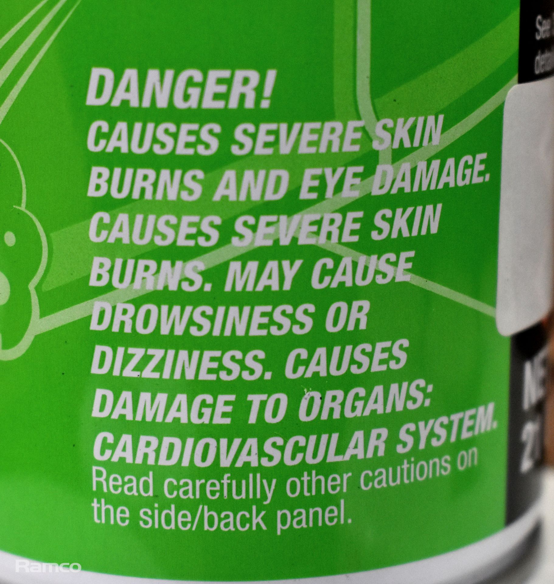 Garage consumables - Oils, lubricants, degreaser wipes - CANNOT BE SENT VIA PARCEL - Image 11 of 15