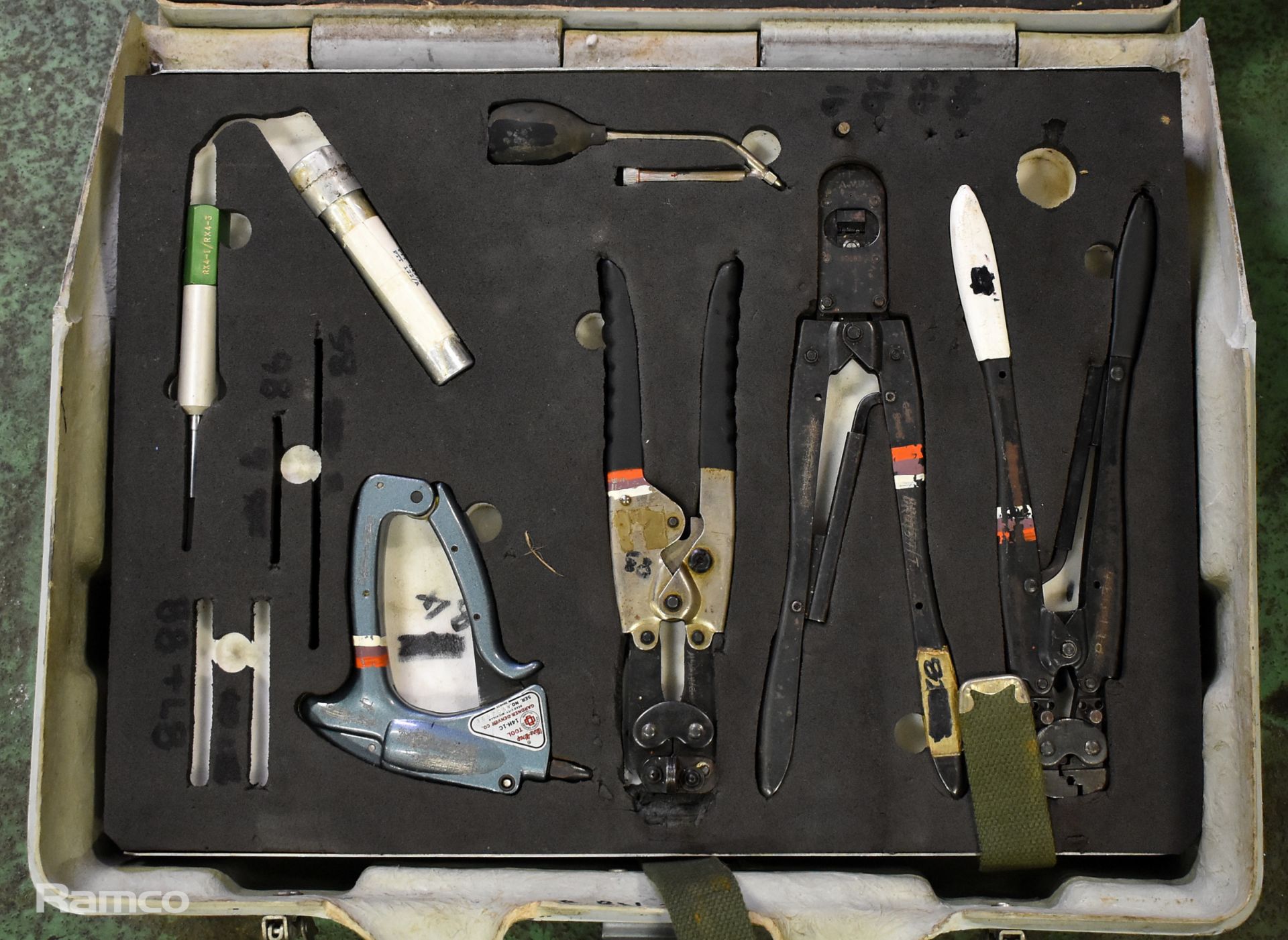 Crimping tool kit in heavy duty carry case - Image 4 of 9