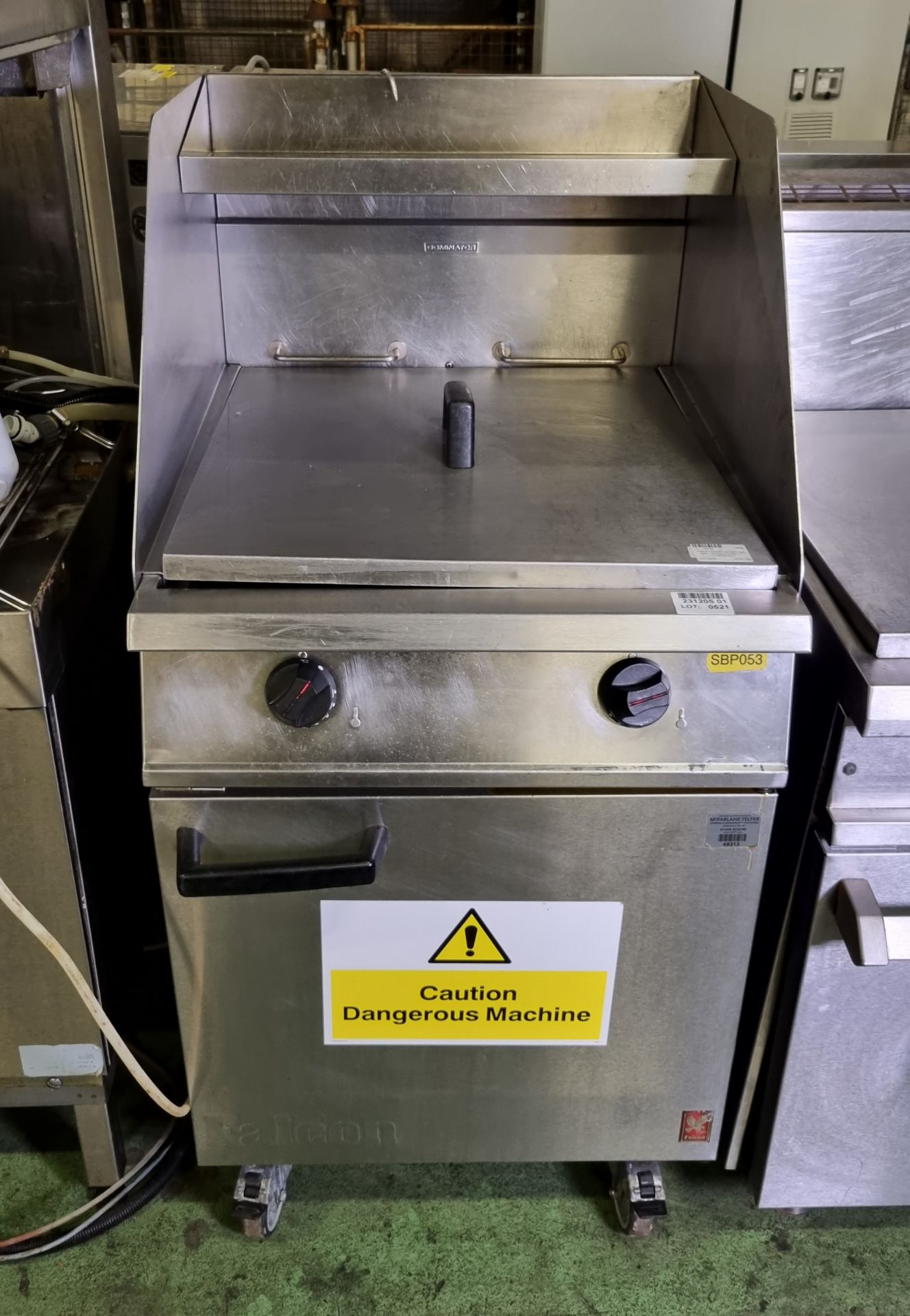 Falcon G2865 twin tank gas fryer - W 610 x D 860 x H 1270mm