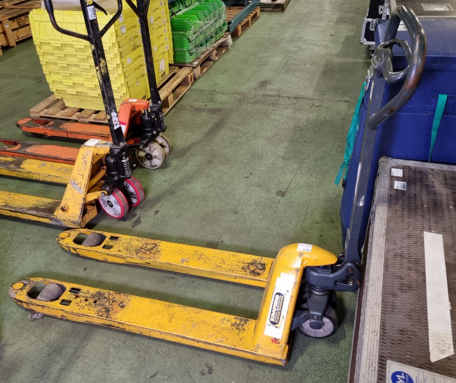 Jungheinrich AM22 hand pallet truck - 2200 kg capacity - Bild 2 aus 4