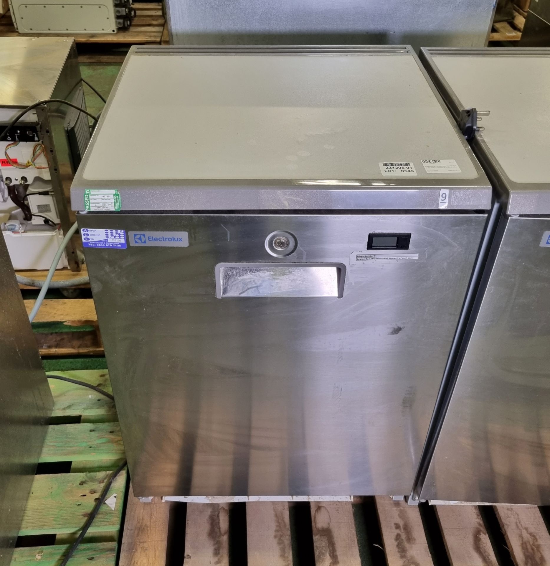 Electrolux RUCR16 undercounter fridge - W 600 x D 600 x H 670mm - Bild 2 aus 5