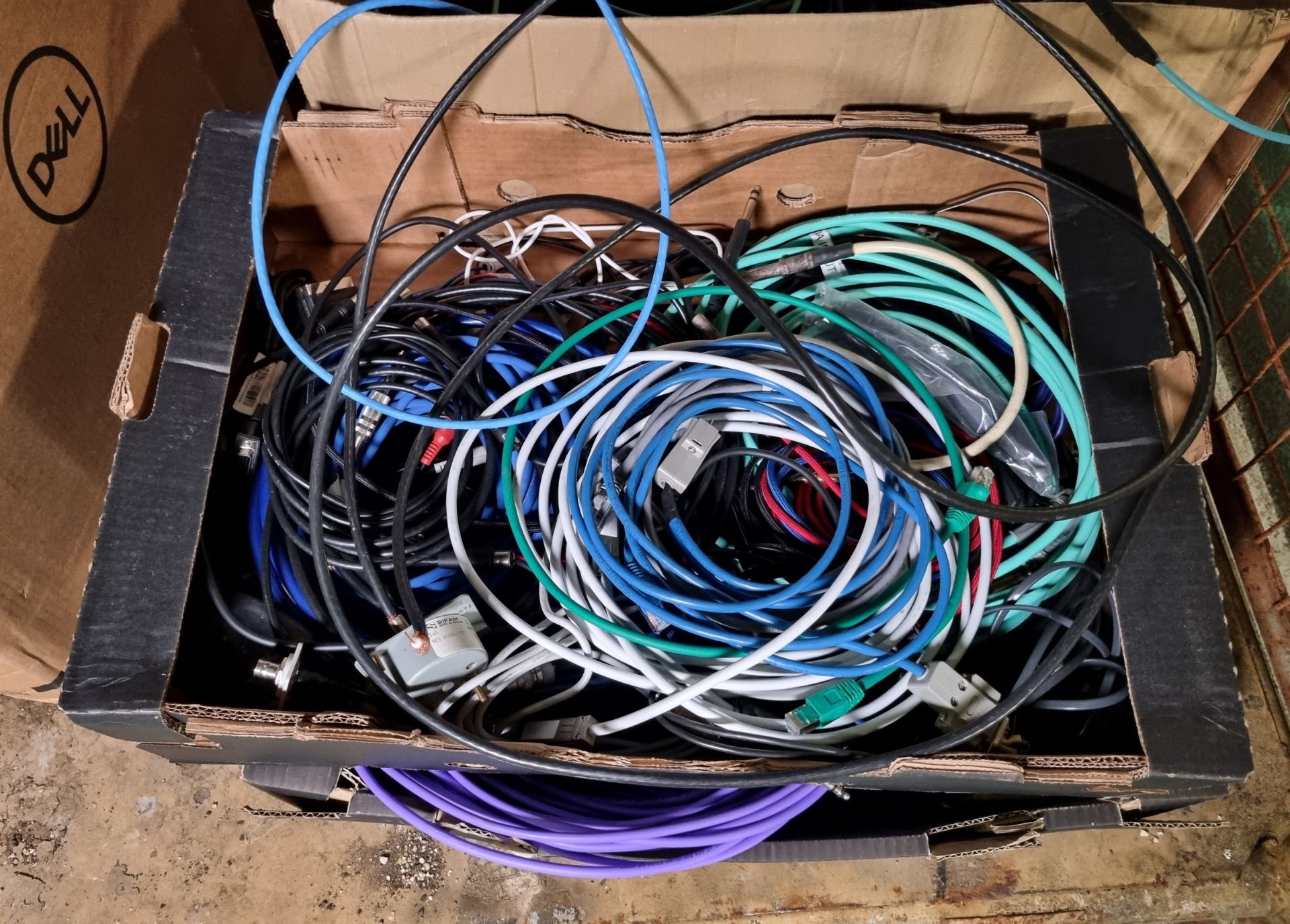 Assorted cables - VGA, Cat5, coaxial, audio and socapex - Image 2 of 5