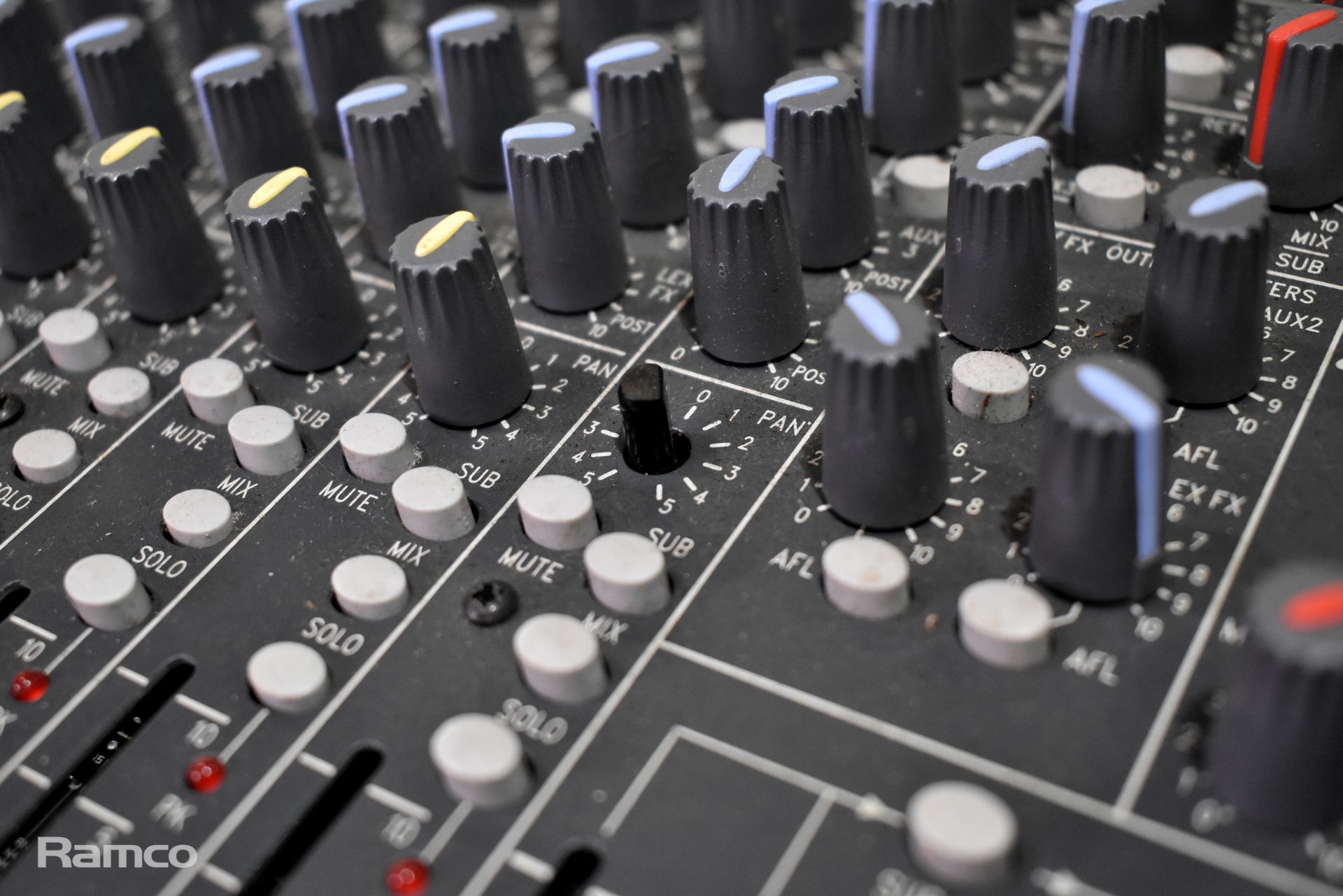 Soundcraft Spirit FX16 16 channel analogue sound mixing desk - Image 3 of 7