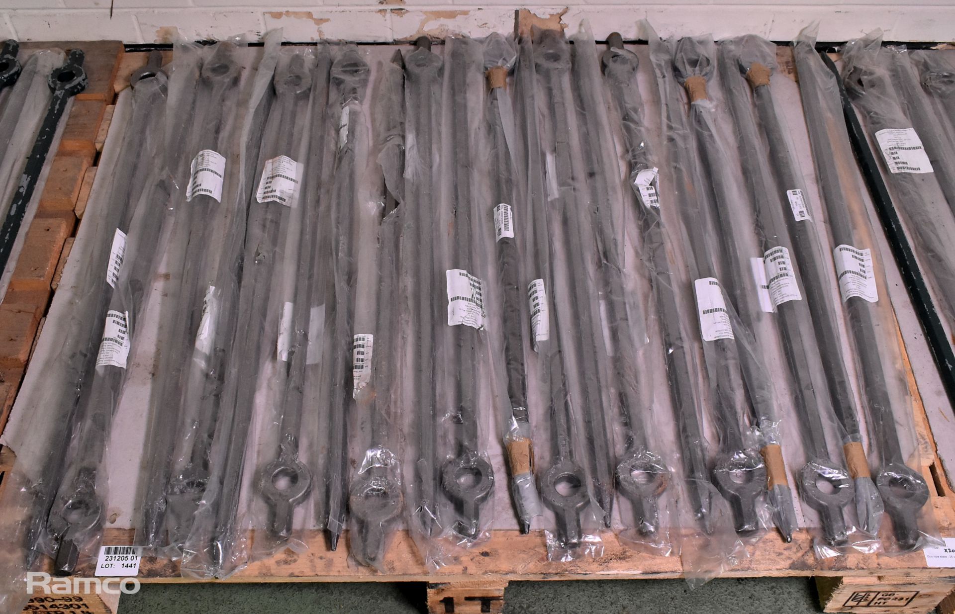 20x Ground anchoring stakes - hexagonal shaft with eye - 25 x 950mm
