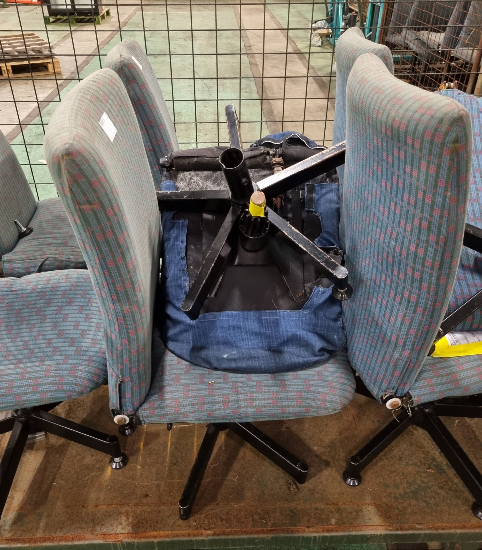 10x Blue fabric chairs with swivel base - Bild 3 aus 7