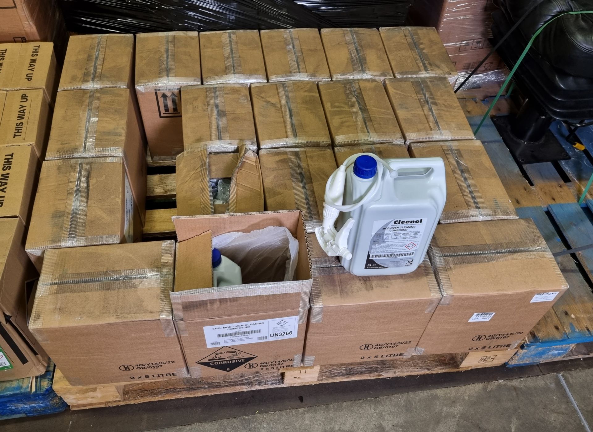 20x boxes of Cleenol Group oven cleaning compound - 5L bottle - 2 bottles per box - Bild 2 aus 5