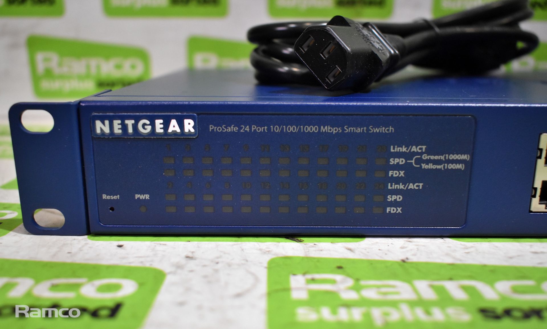 Netgear GS724T-400EUS 24 port GE smart gigabit network switch - Image 2 of 4