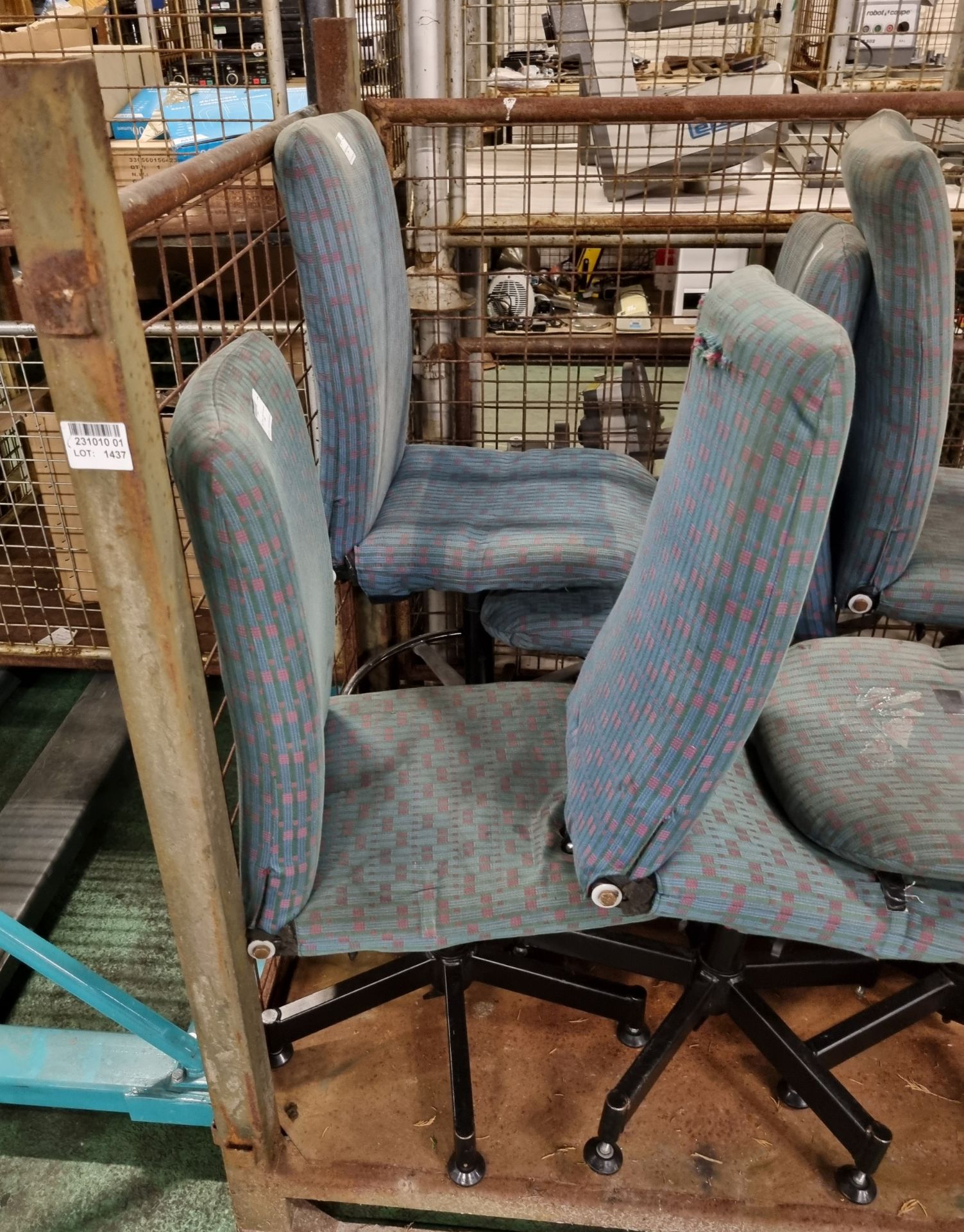 8x Blue fabric chairs with swivel base - Image 4 of 6