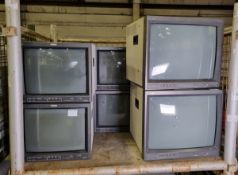 2x JVC TM-A210 20" CRT monitors, 6x JVC TM1750C 16" CRT monitors