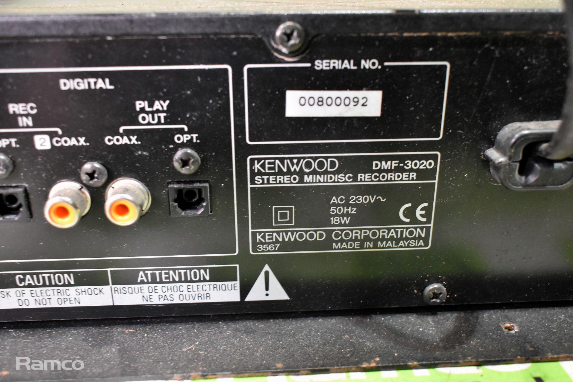 Kenwood DMF-3020 minidisc player, 230V 50Hz - L 490 x W 390 x H 90mm, Sony 530 AM/FM stereo tuner - Image 5 of 14