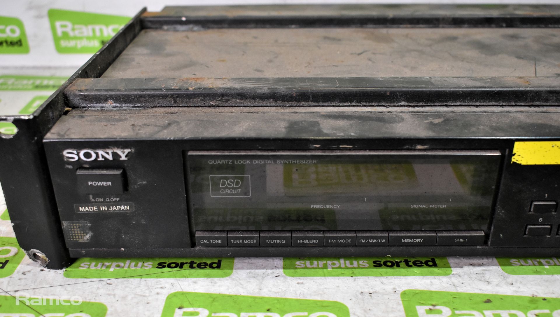 Kenwood DMF-3020 minidisc player, 230V 50Hz - L 490 x W 390 x H 90mm, Sony 530 AM/FM stereo tuner - Image 7 of 14