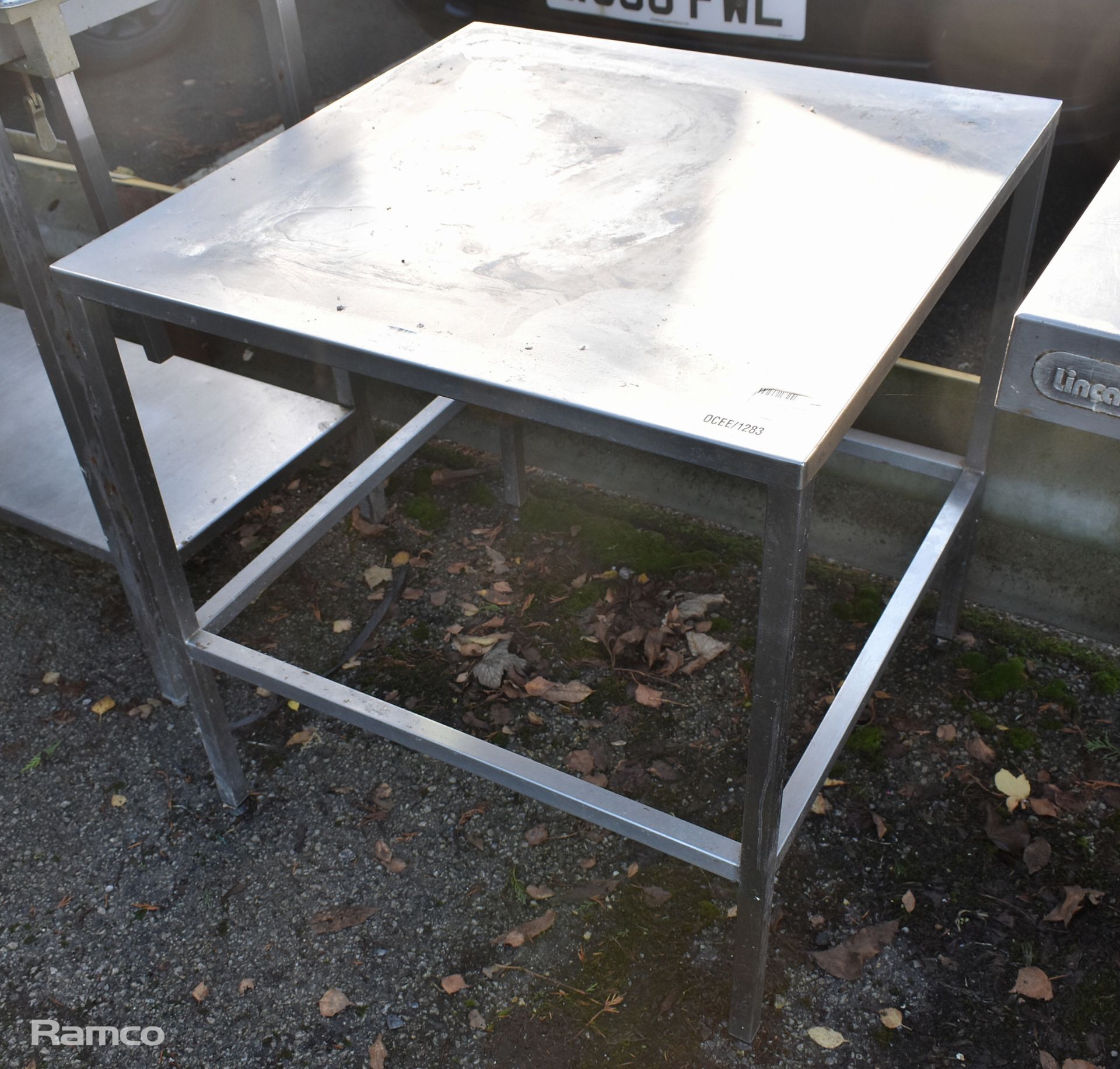 Stainless steel preparation table - L 690 x W 690 x H 730mm - Image 3 of 3