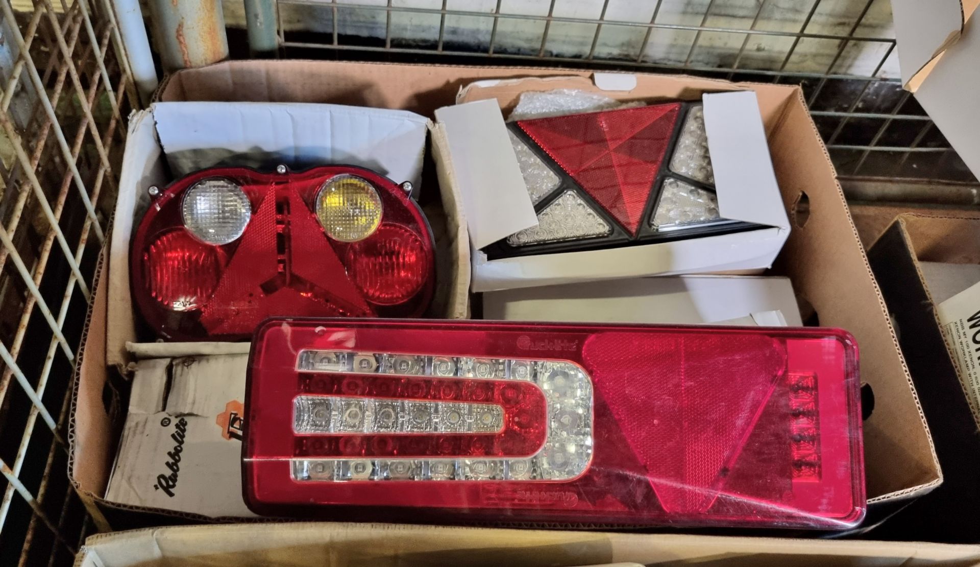 Lighting parts - rear truck lights and spotlights - mixed types and sizes - Image 3 of 5