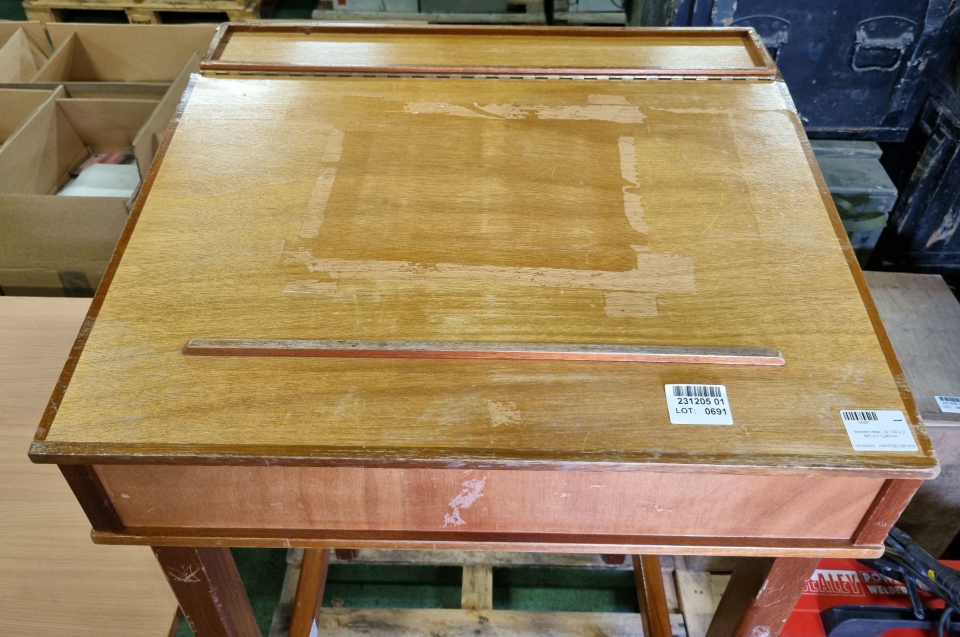 Wooden desk - W 730 x D 660 x H 1240mm - Bild 2 aus 4