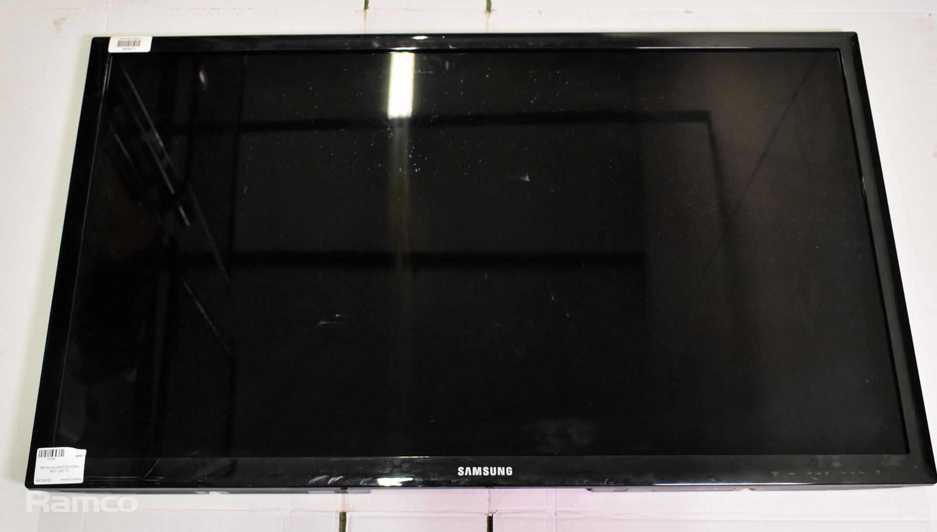 2x Samsung UE40D5003BW 40 inch LED TVs, Samsung UE40D5003BW 40 inch LED TV - Image 2 of 14