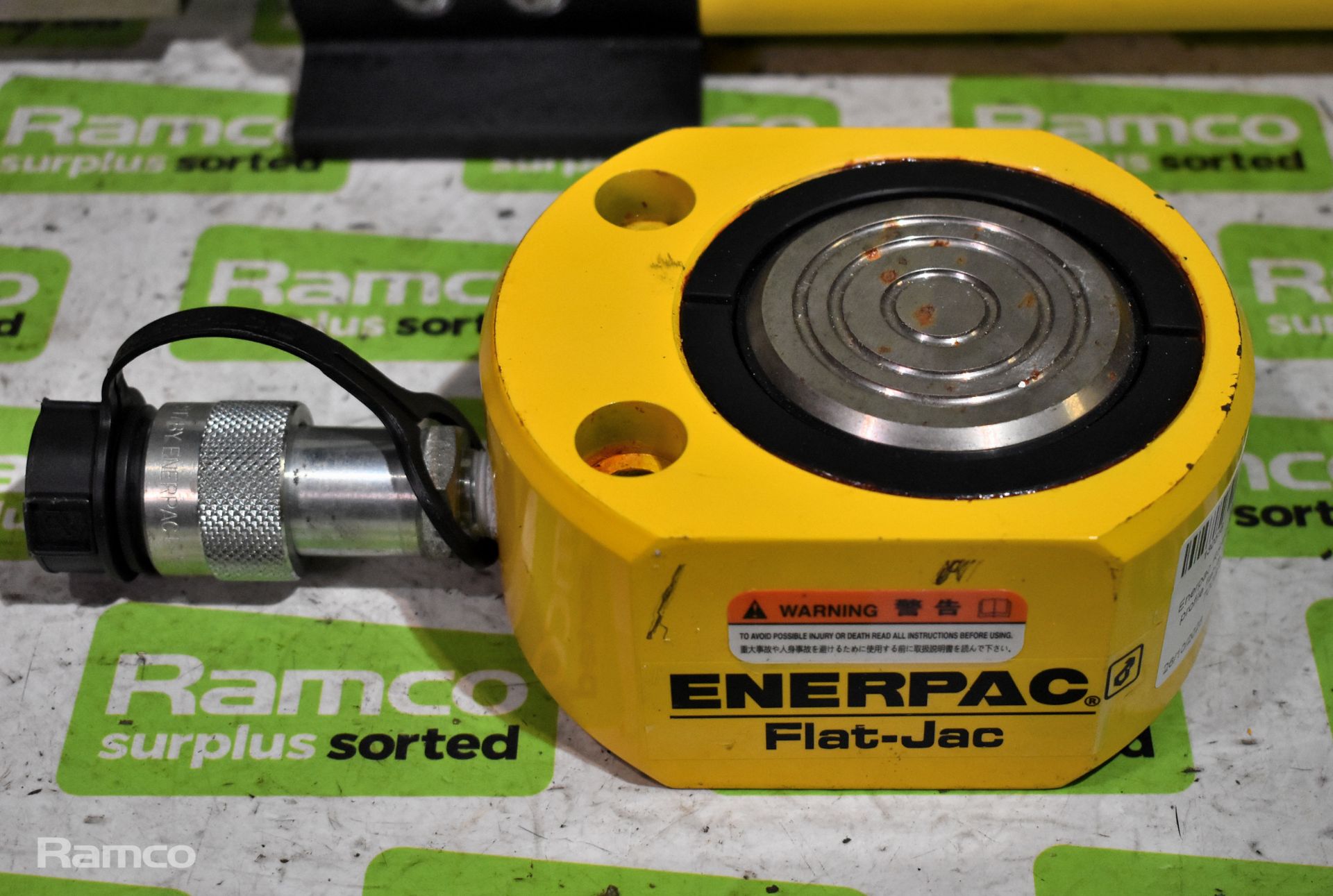 Enerpac P932 two speed hydraulic hand pump - 10000 PSI / 700 BAR max - Image 4 of 6