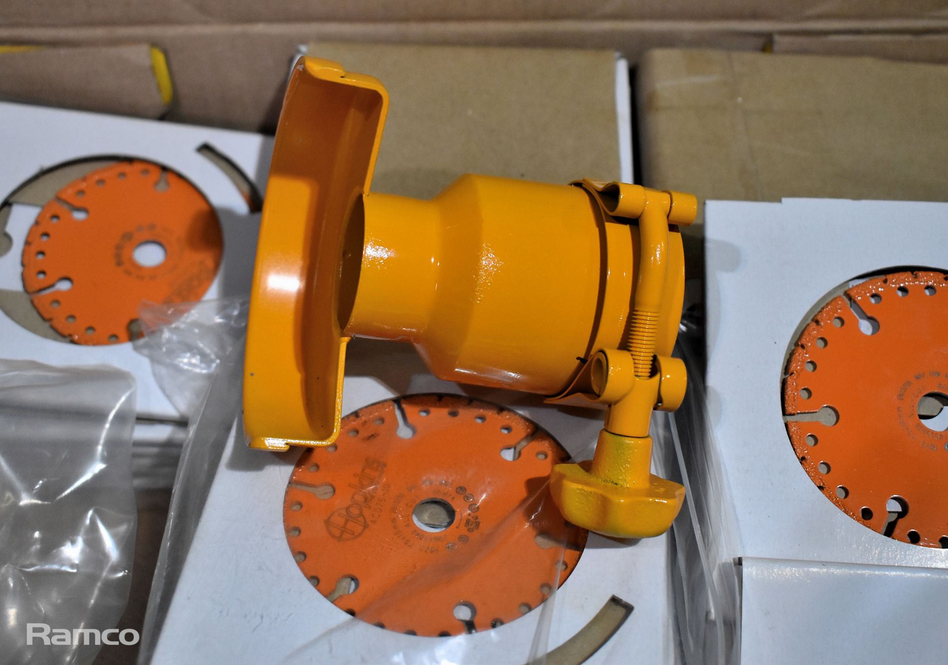 Hopkins PG03 underwater hydraulic die grinder with guard and 75x10mm cutting discs - Image 10 of 11