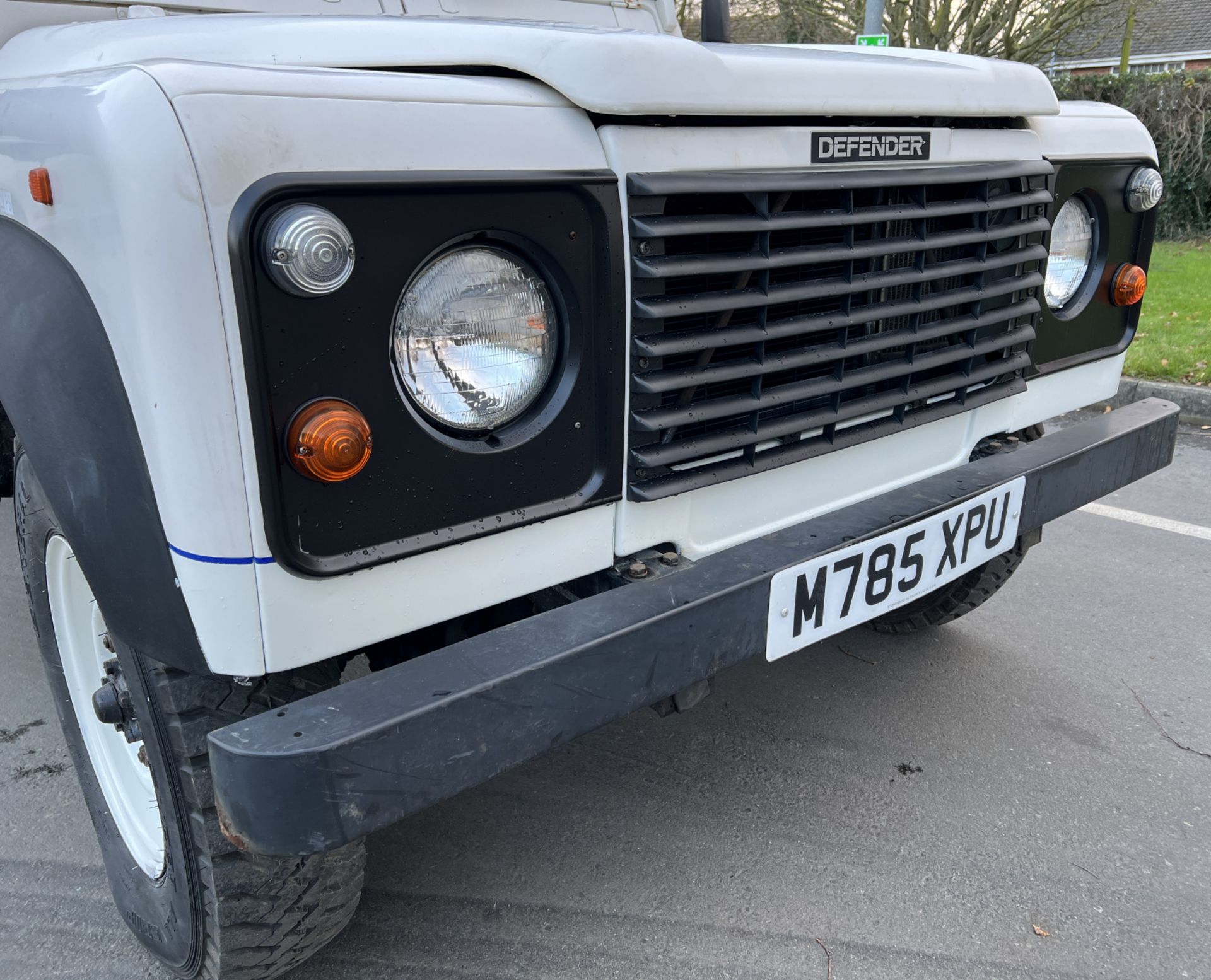 Land Rover Defender 110TDI - 1995 - Very low mileage at 24095 miles - 2.5L diesel - white - Image 37 of 49