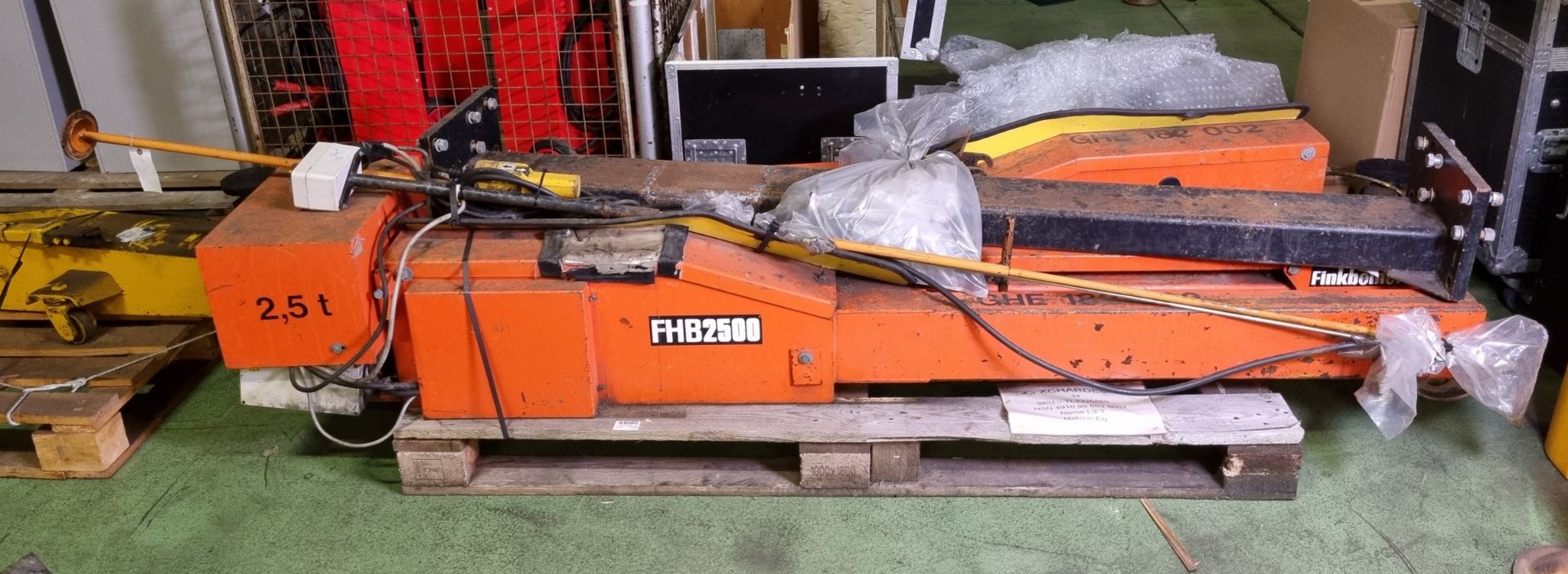 Finkbeiner FHB2500 dual post mobile car lift - 2500kg capacity - 1994 model - 220bar - 240V - 1ph