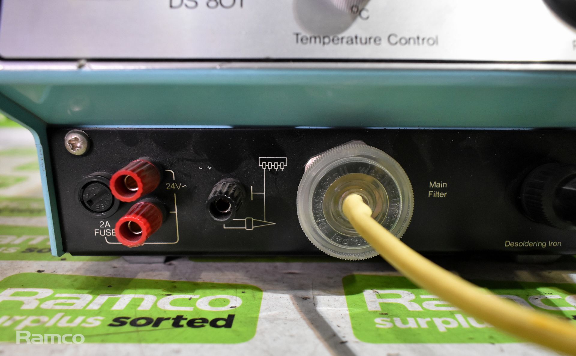 Weller DS 801 desoldering station - Image 3 of 7